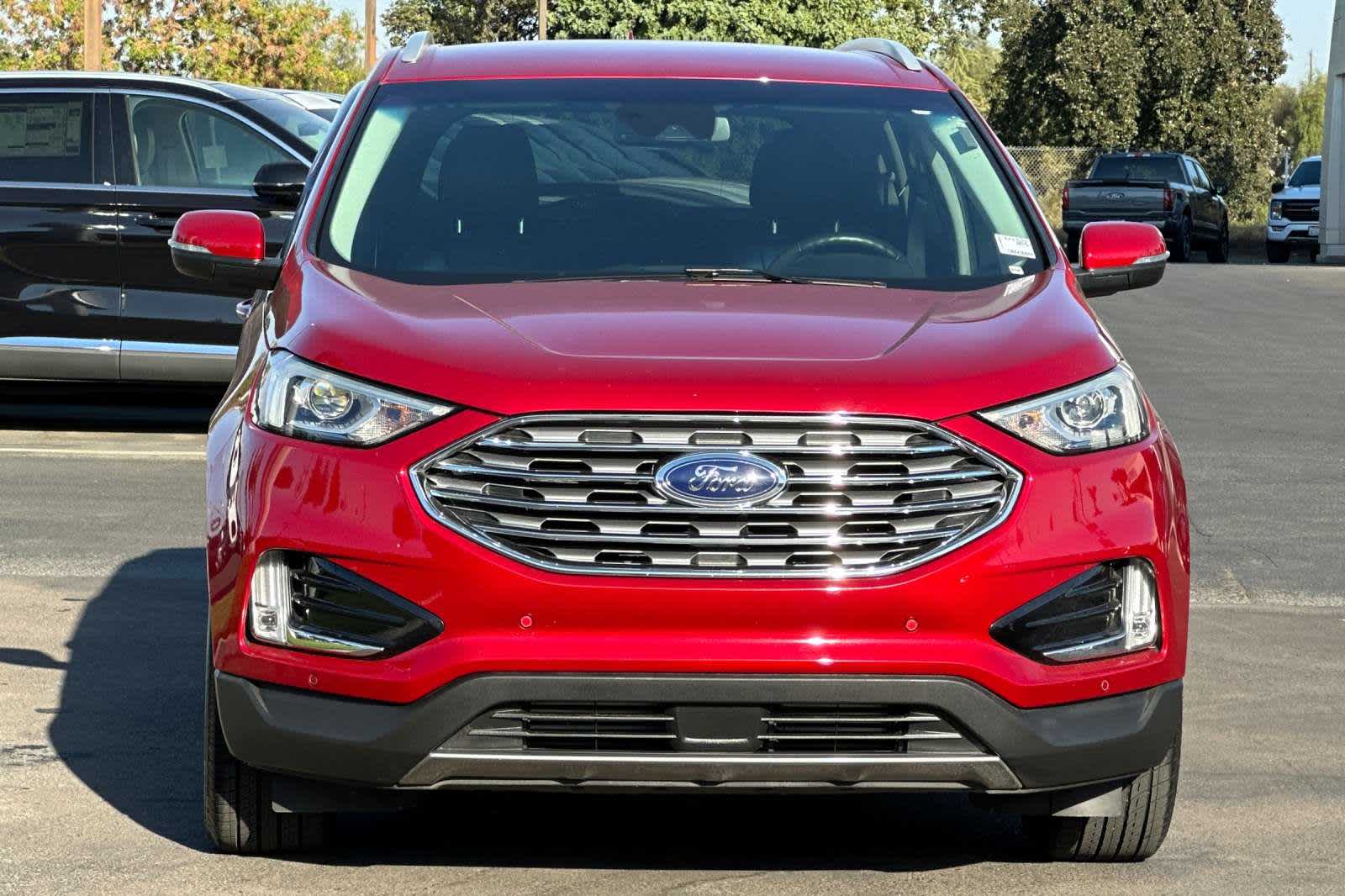 2020 Ford Edge Titanium 10