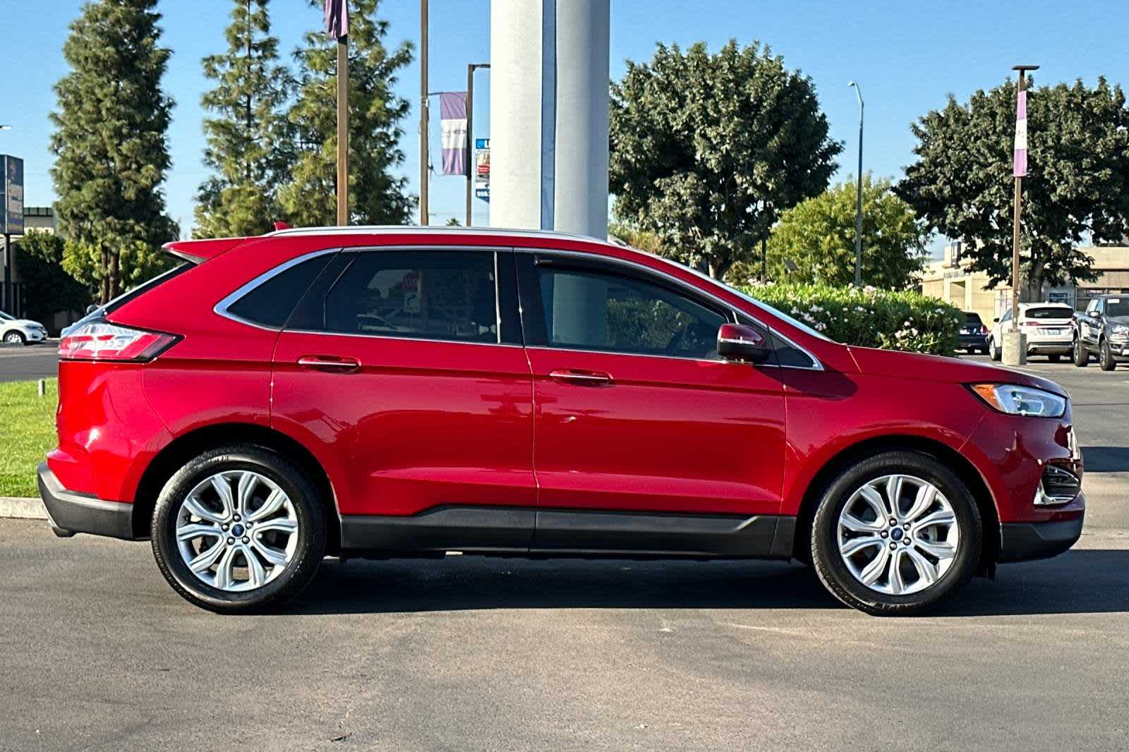 2020 Ford Edge Titanium 8