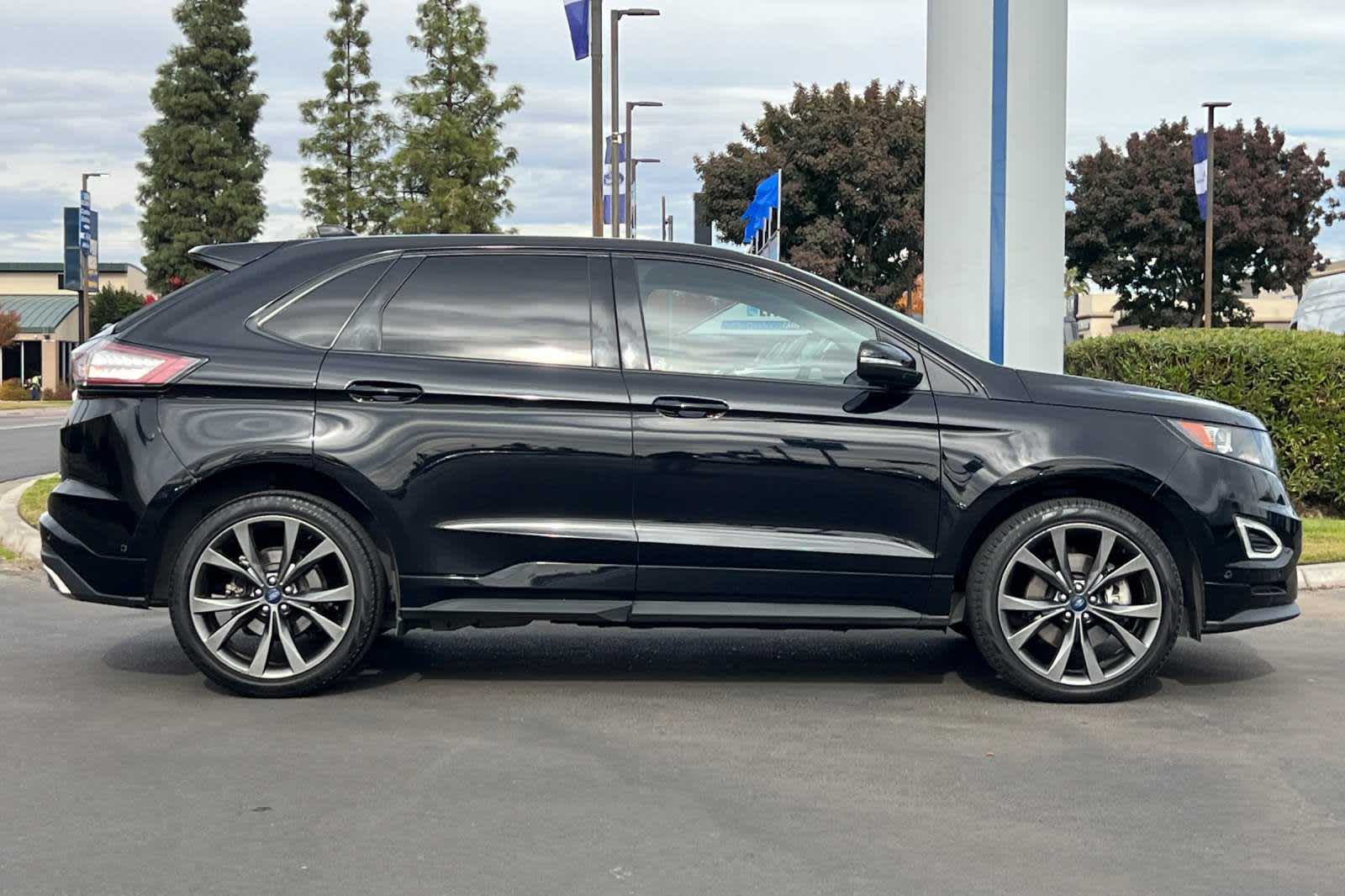 2018 Ford Edge Sport 8