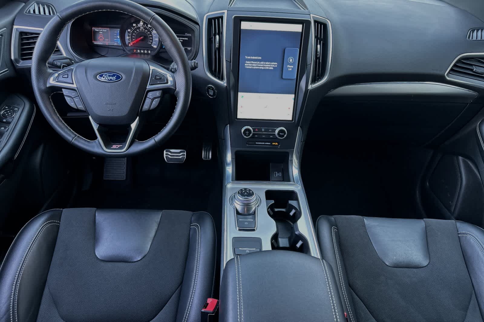 2023 Ford Edge ST 3