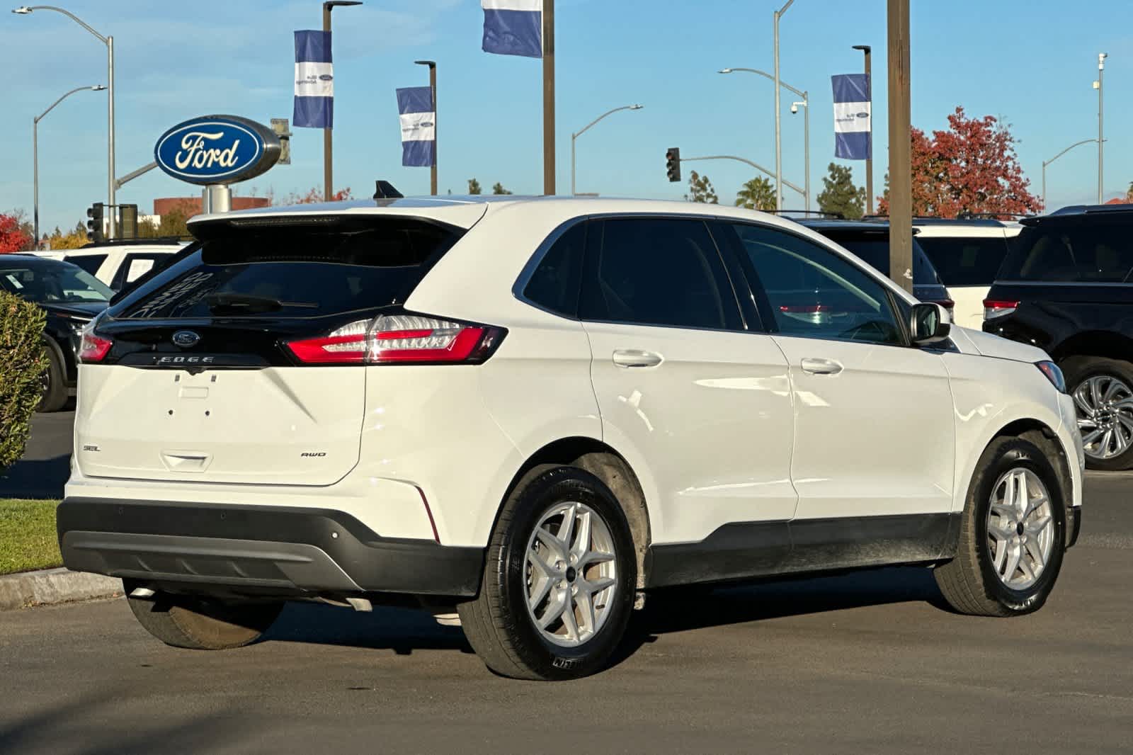 2024 Ford Edge SEL 2