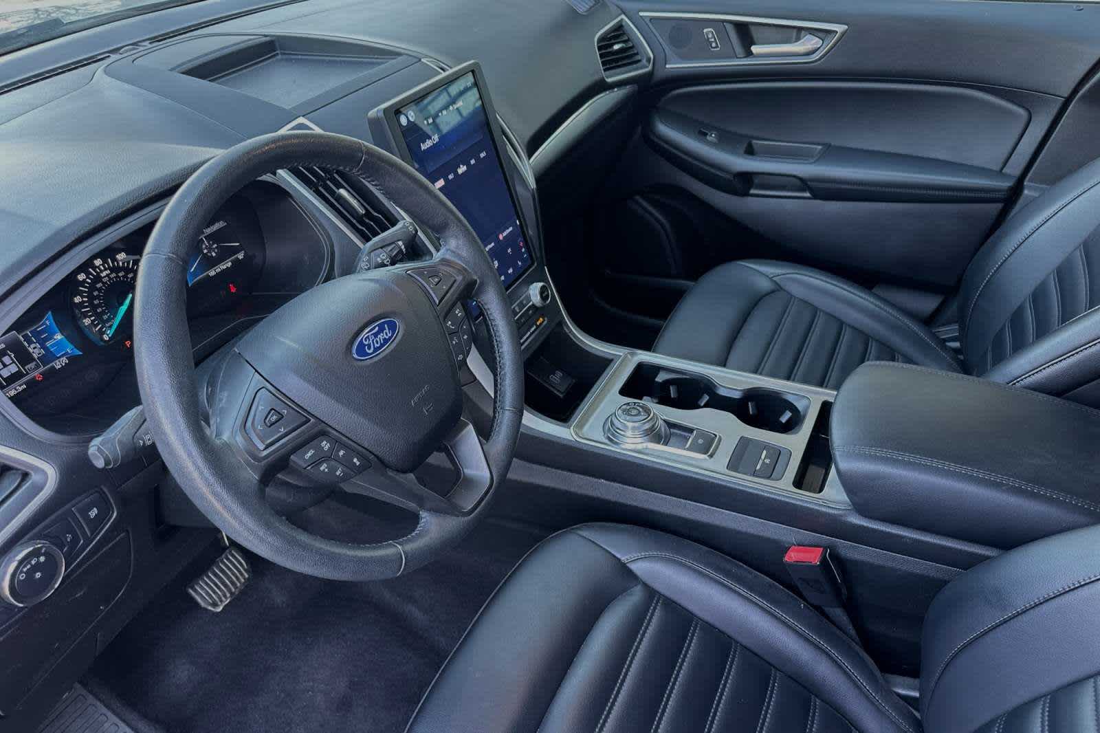 2022 Ford Edge SEL 11