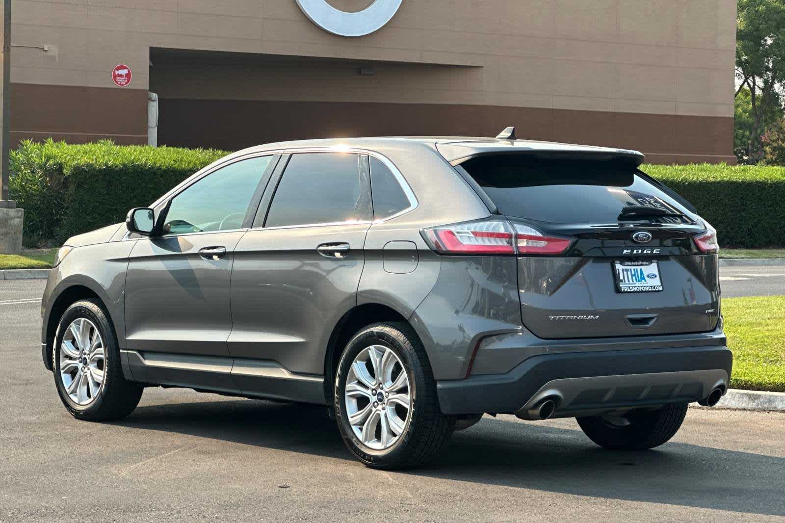 2022 Ford Edge Titanium 6