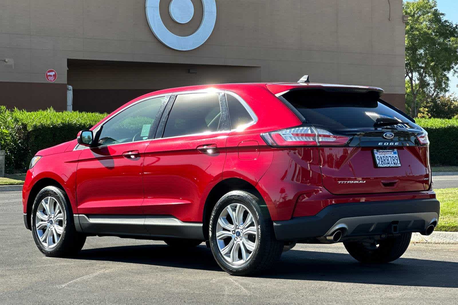 2022 Ford Edge Titanium 7