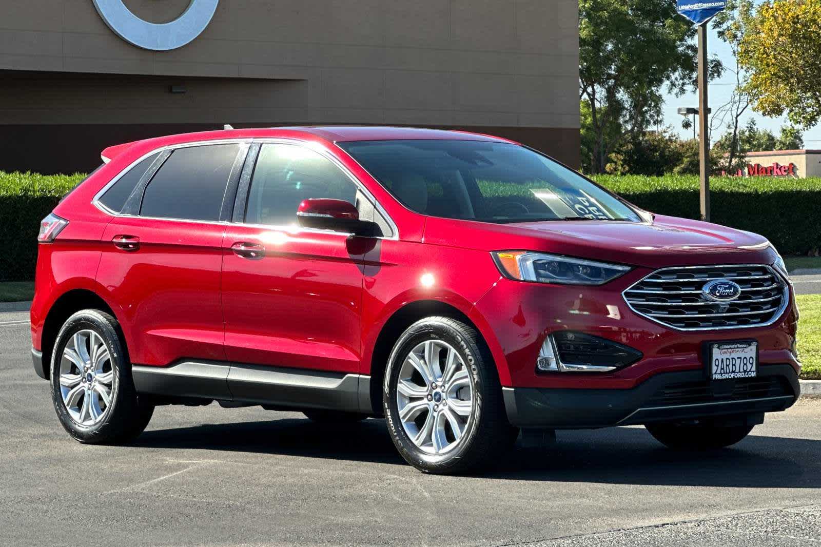 2022 Ford Edge Titanium 10