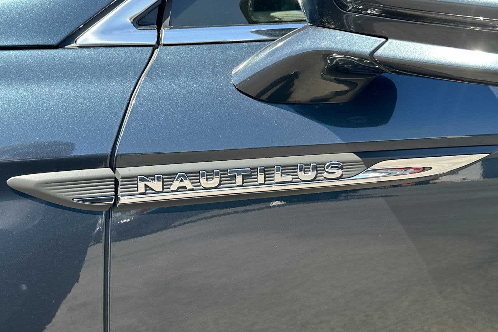 2023 Lincoln Nautilus Standard 29