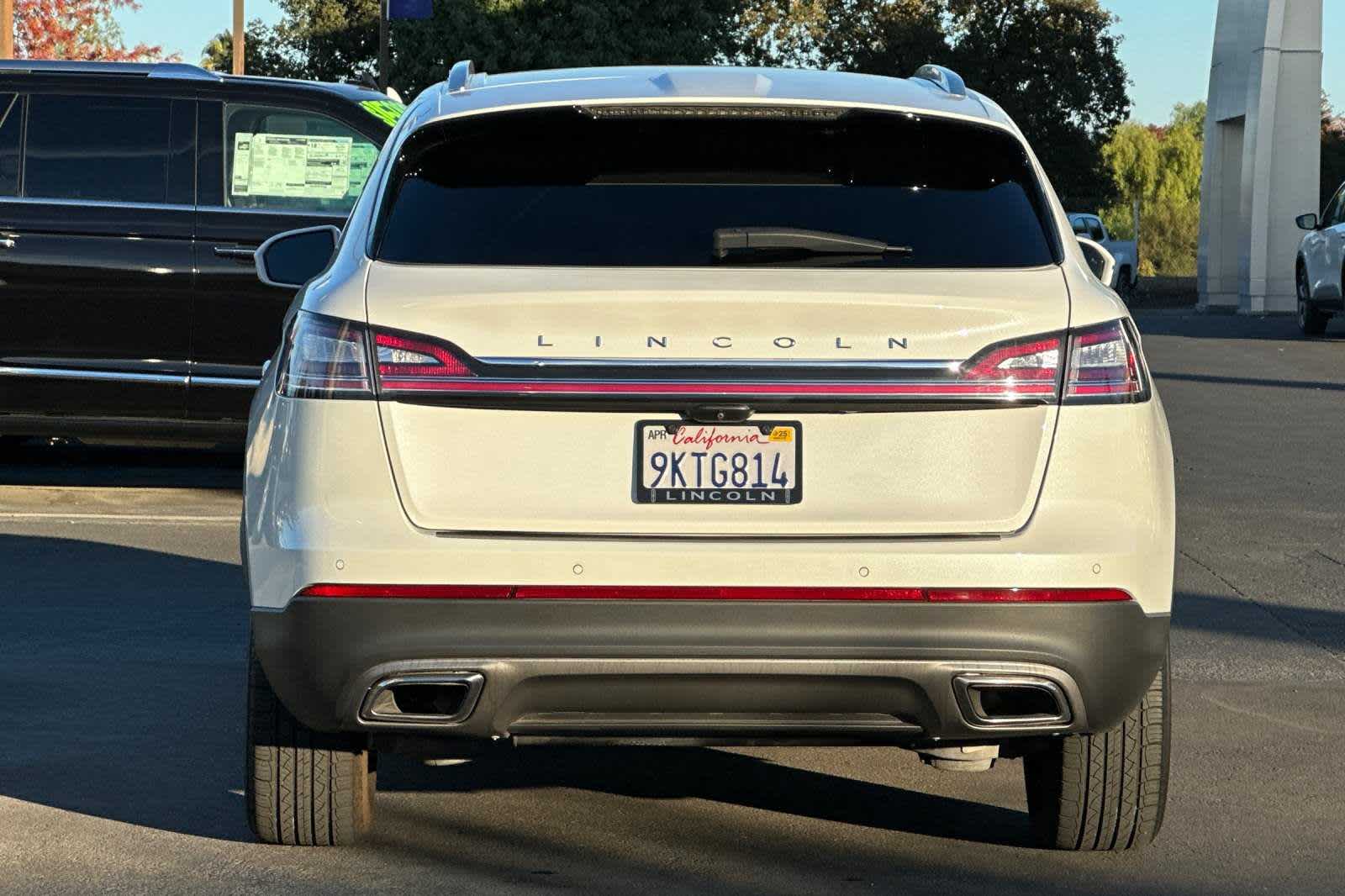 2023 Lincoln Nautilus Standard 8