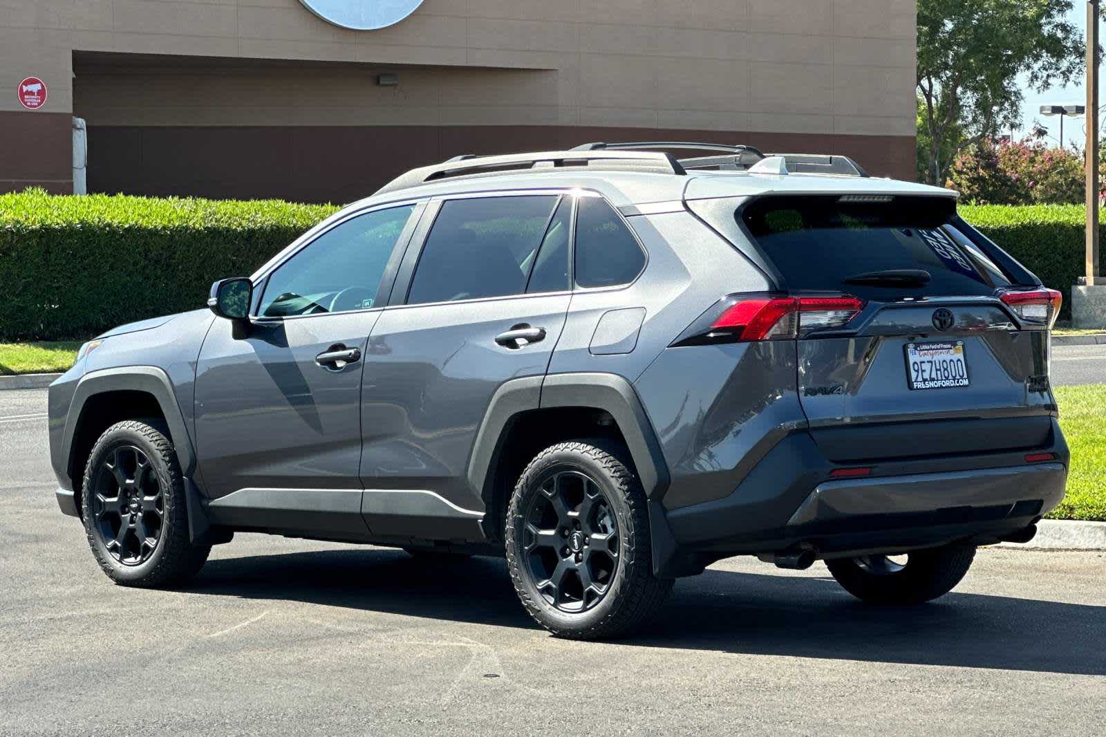 2023 Toyota RAV4 TRD Off Road 6