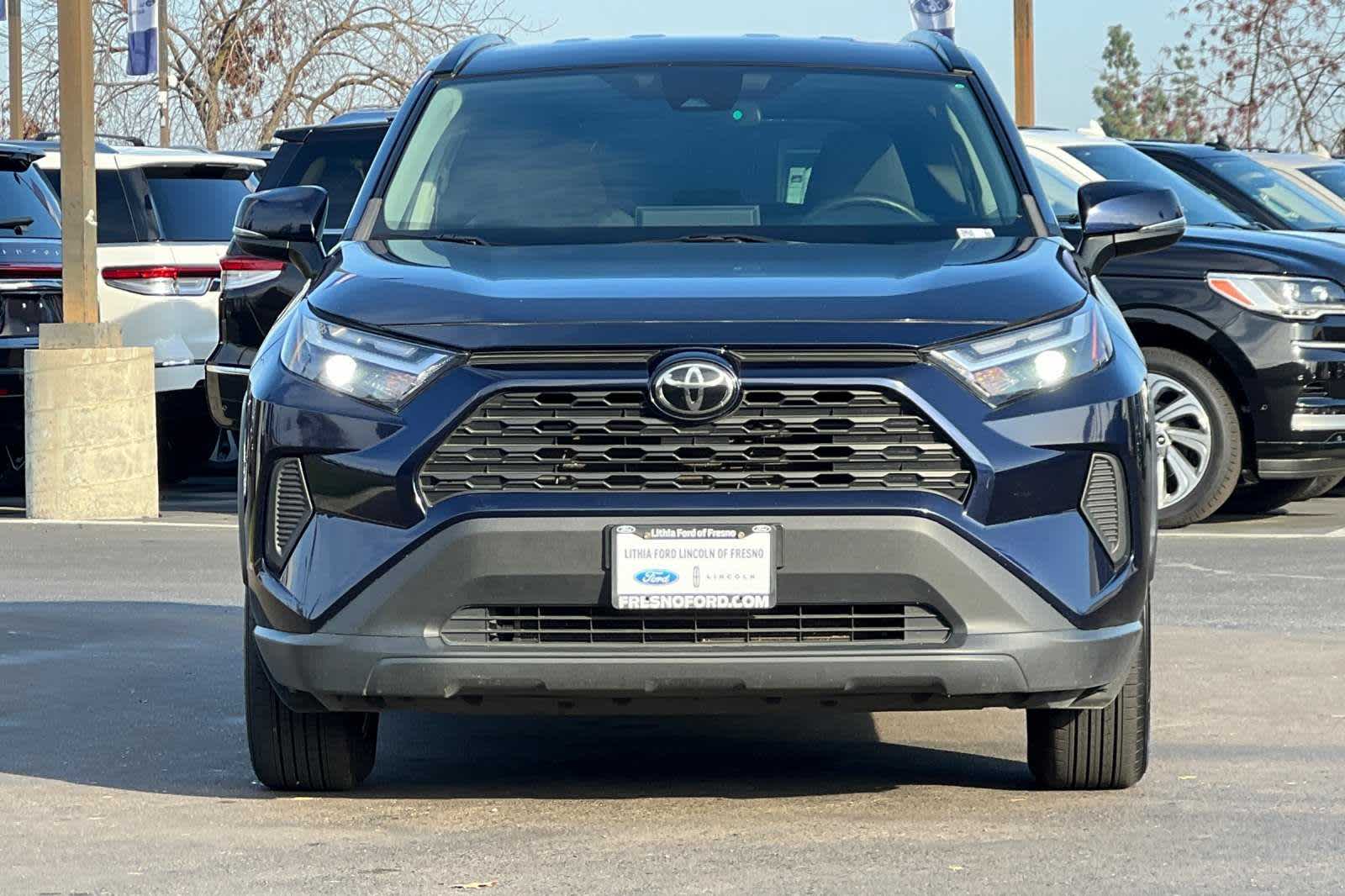 2022 Toyota RAV4 XLE 10