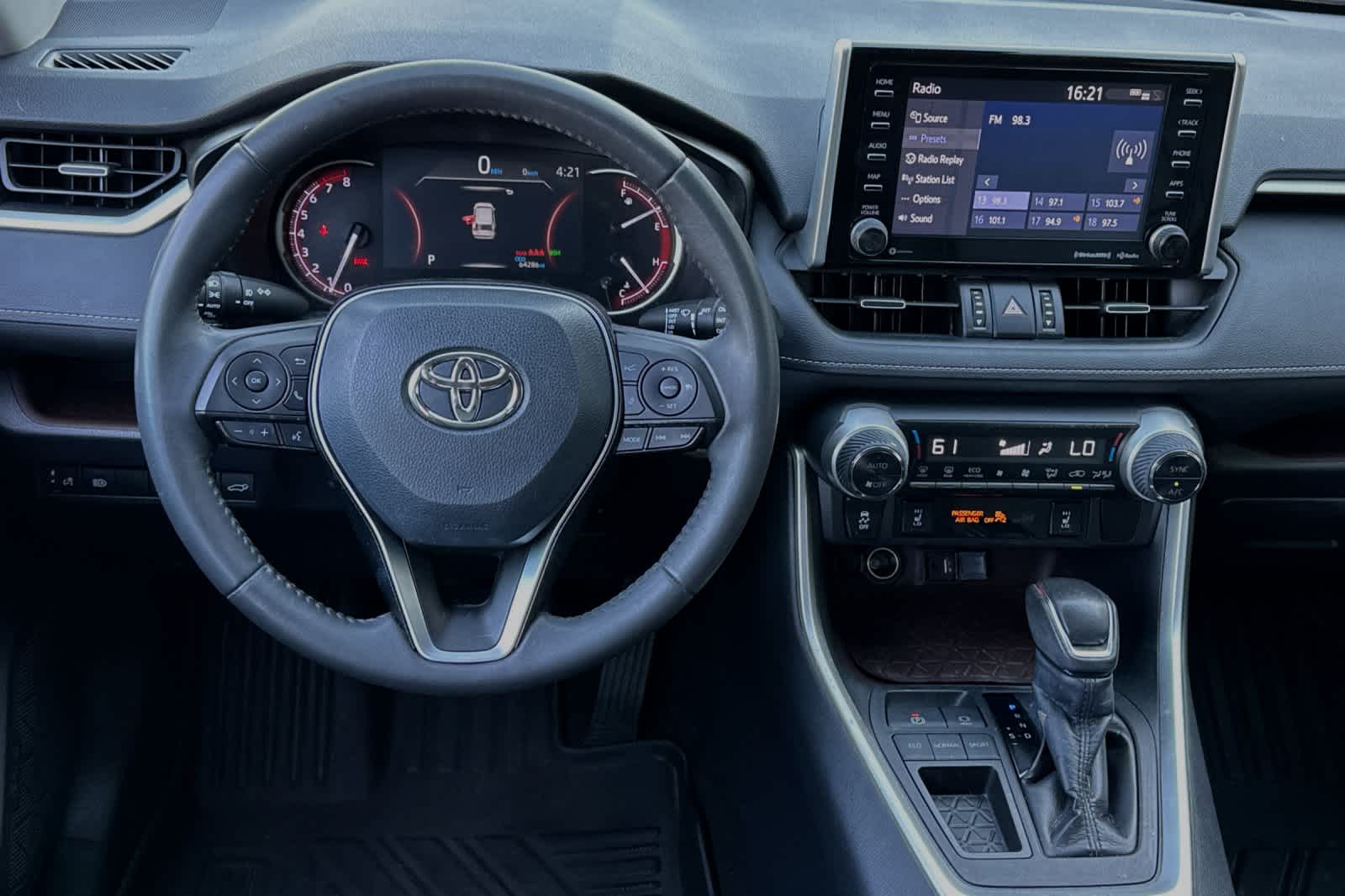 2019 Toyota RAV4 Limited 14