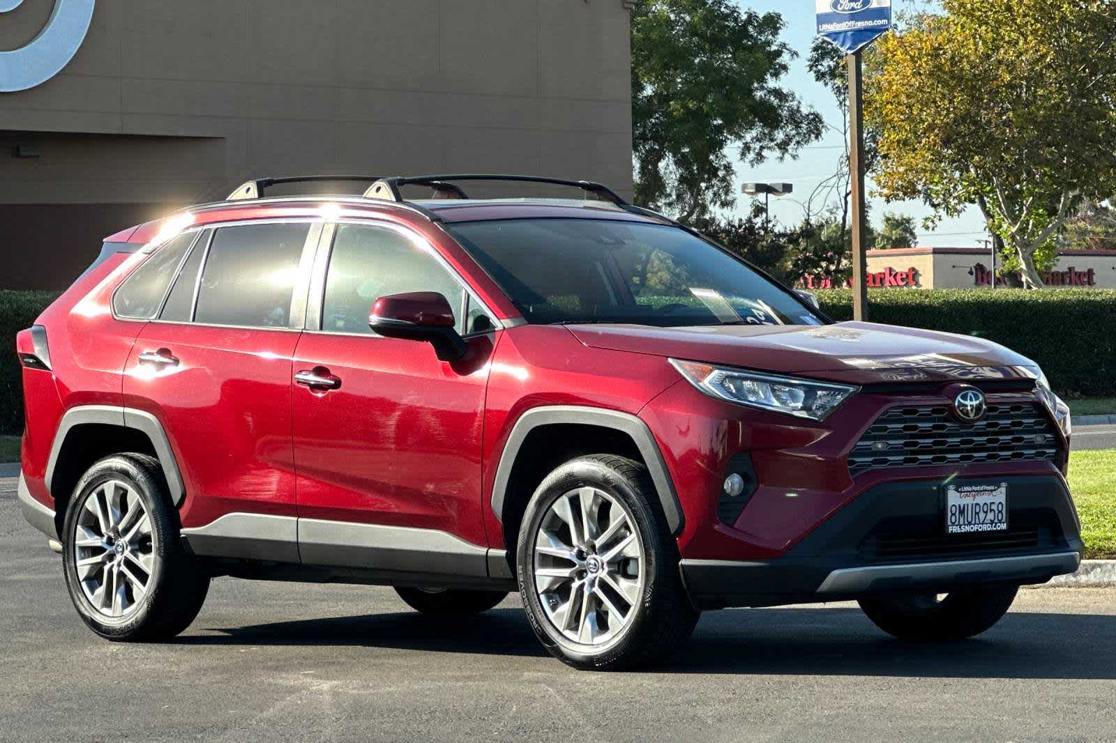 2019 Toyota RAV4 Limited 9