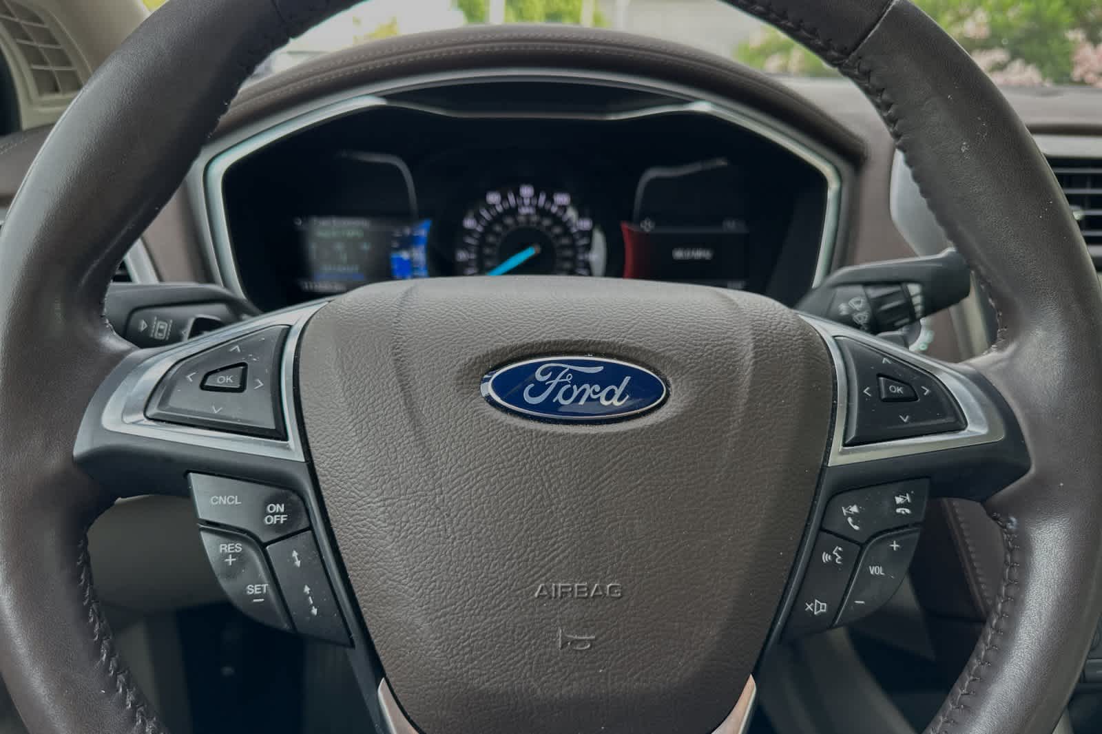 2017 Ford Fusion Platinum 23