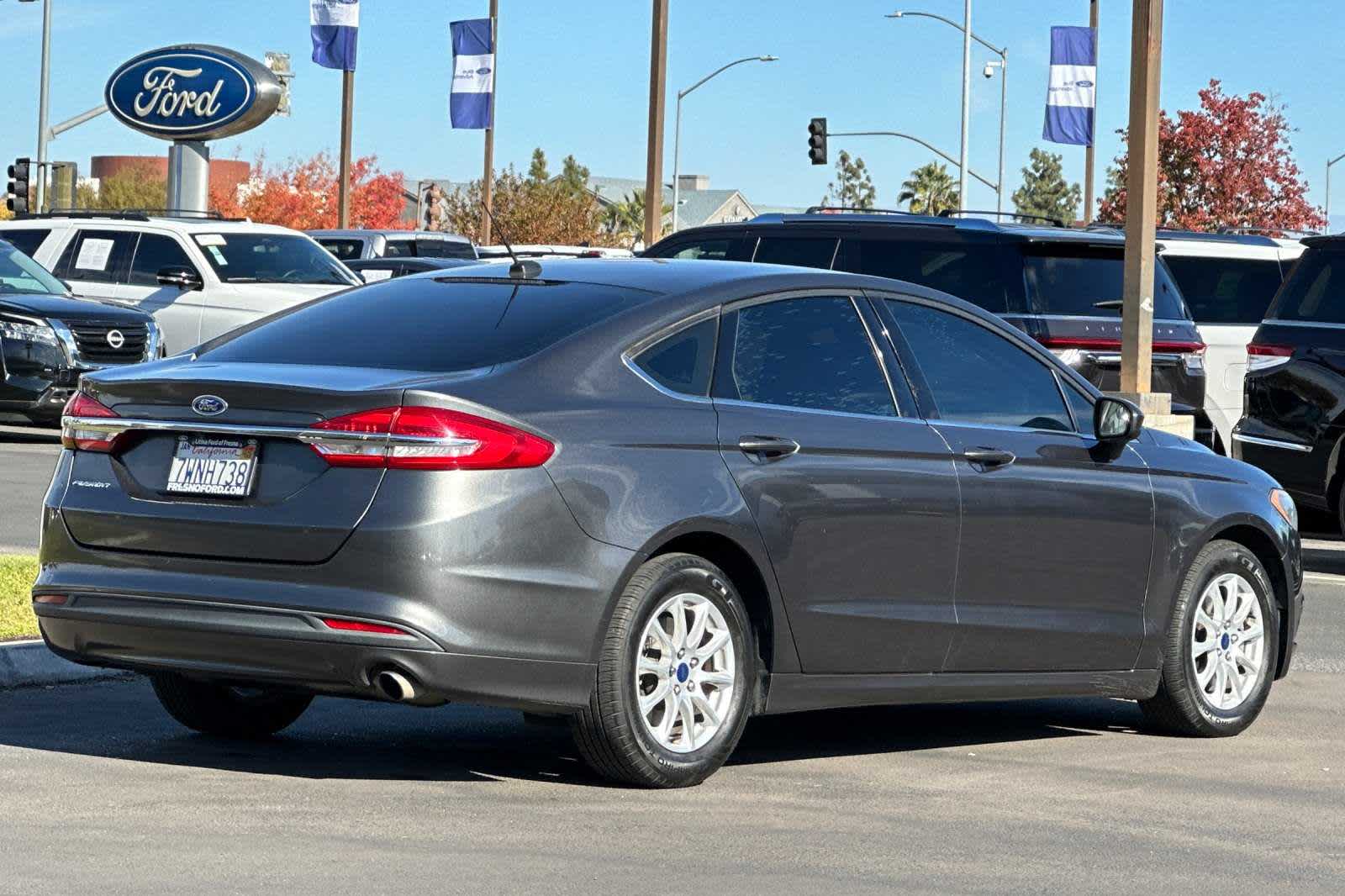 2017 Ford Fusion S 2