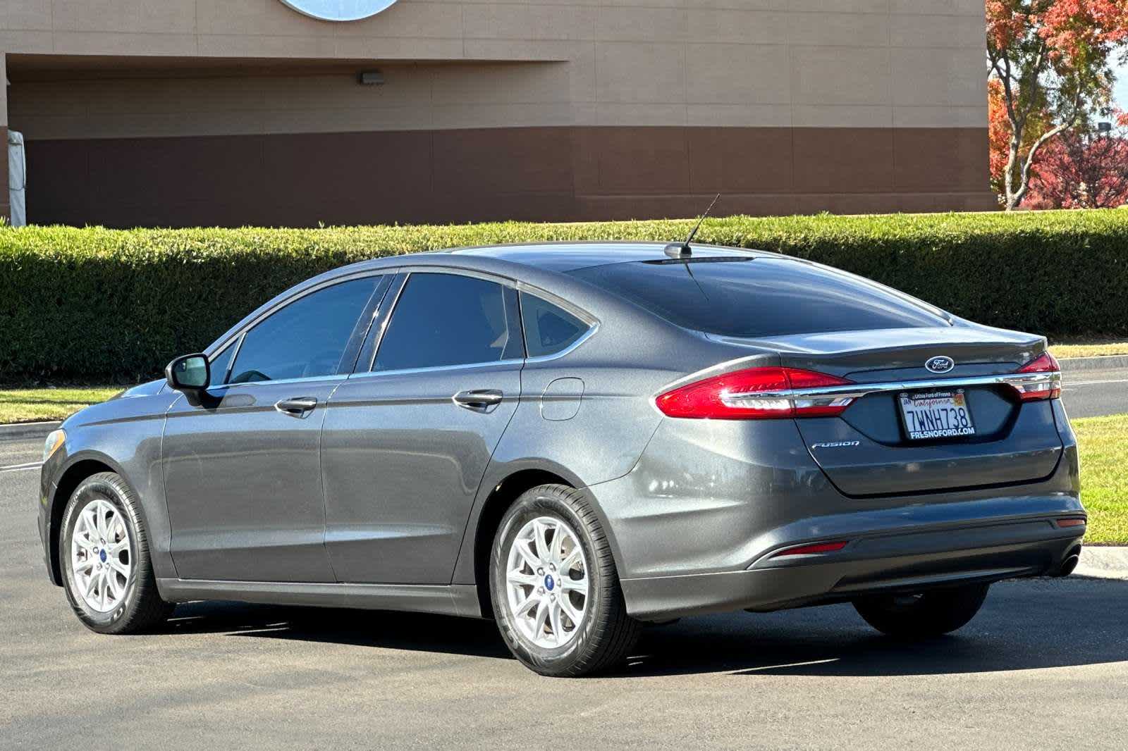 2017 Ford Fusion S 6