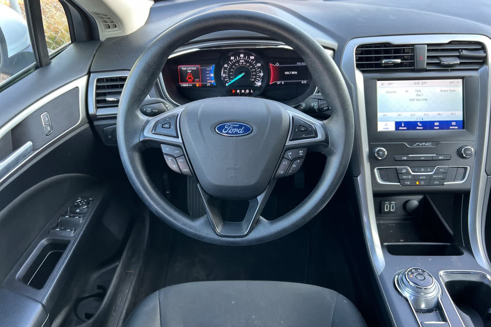 2020 Ford Fusion SE 14