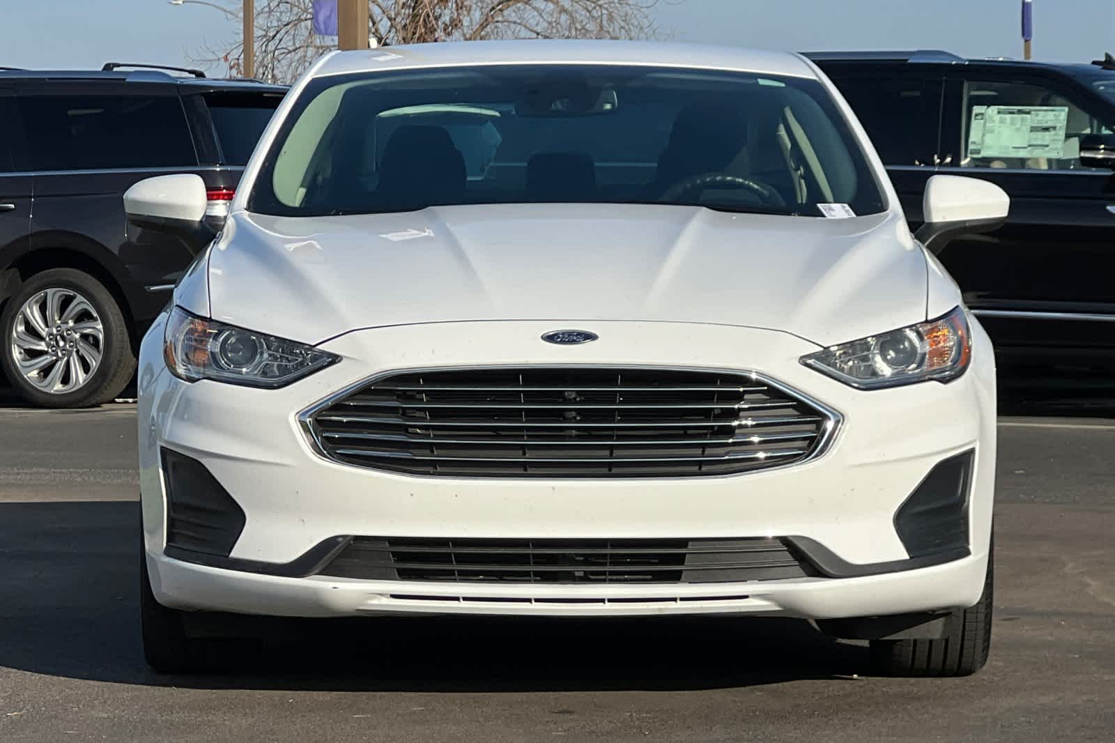 2020 Ford Fusion SE 10