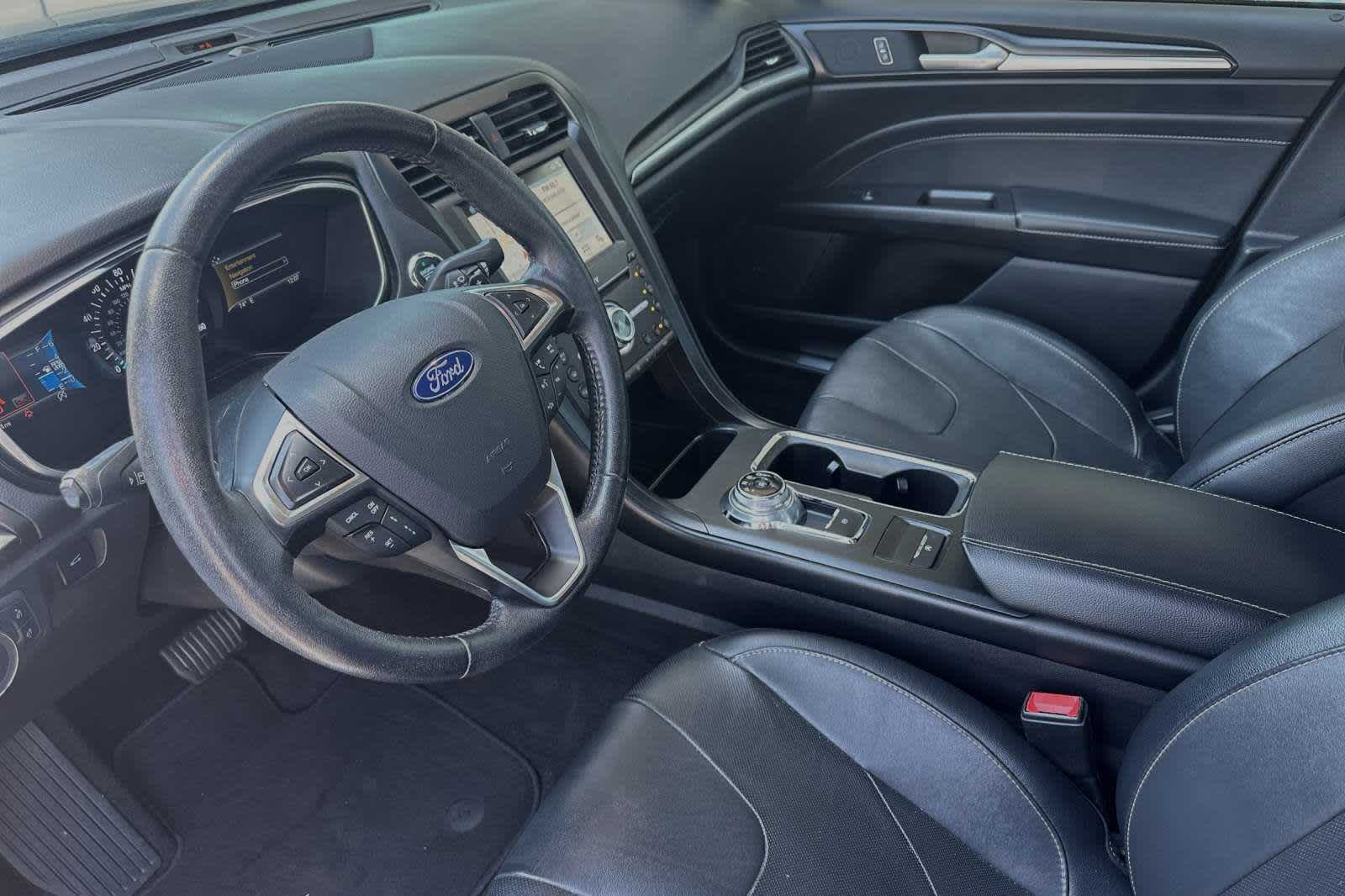2019 Ford Fusion Titanium 11