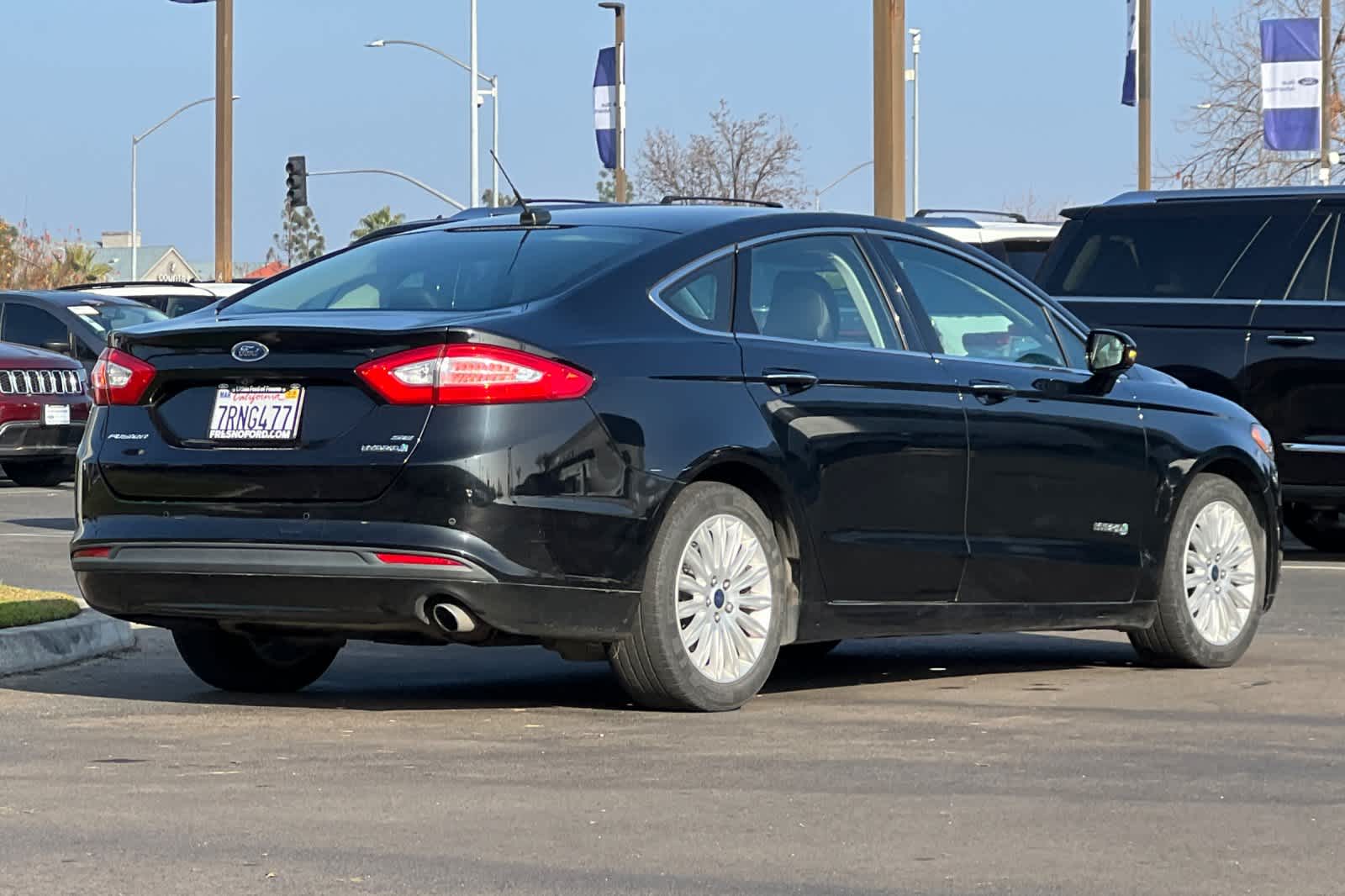 2016 Ford Fusion SE Hybrid 2