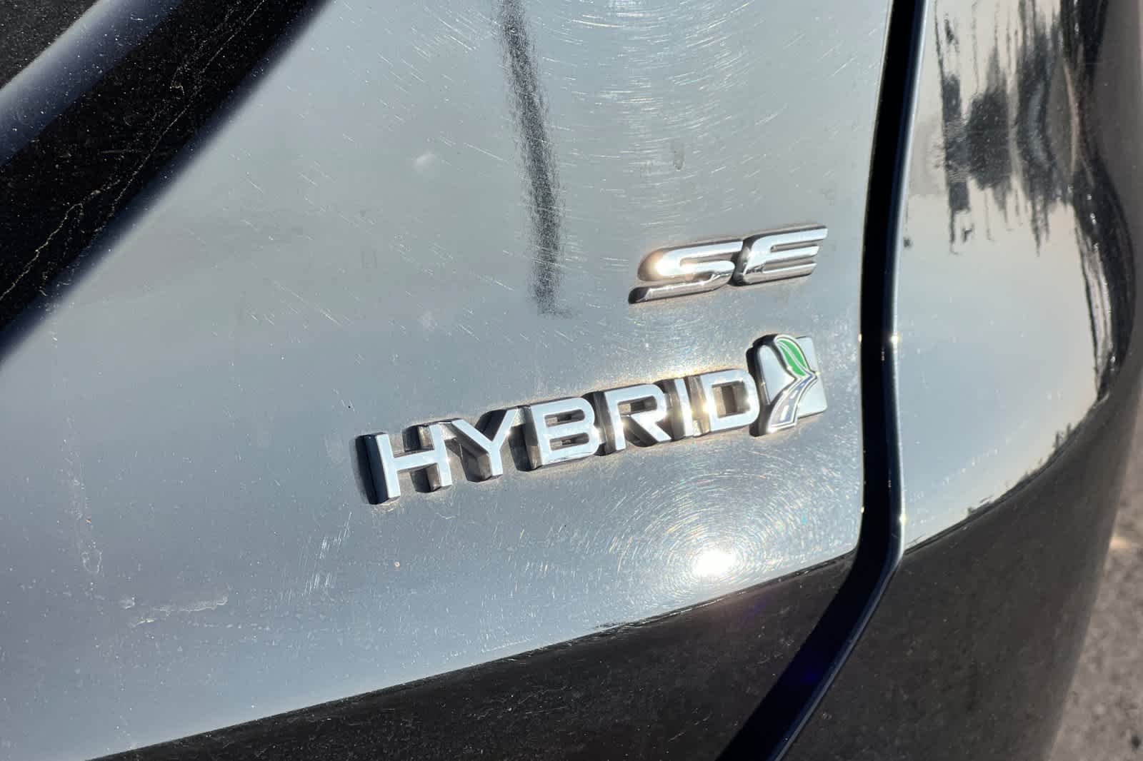 2016 Ford Fusion SE Hybrid 26