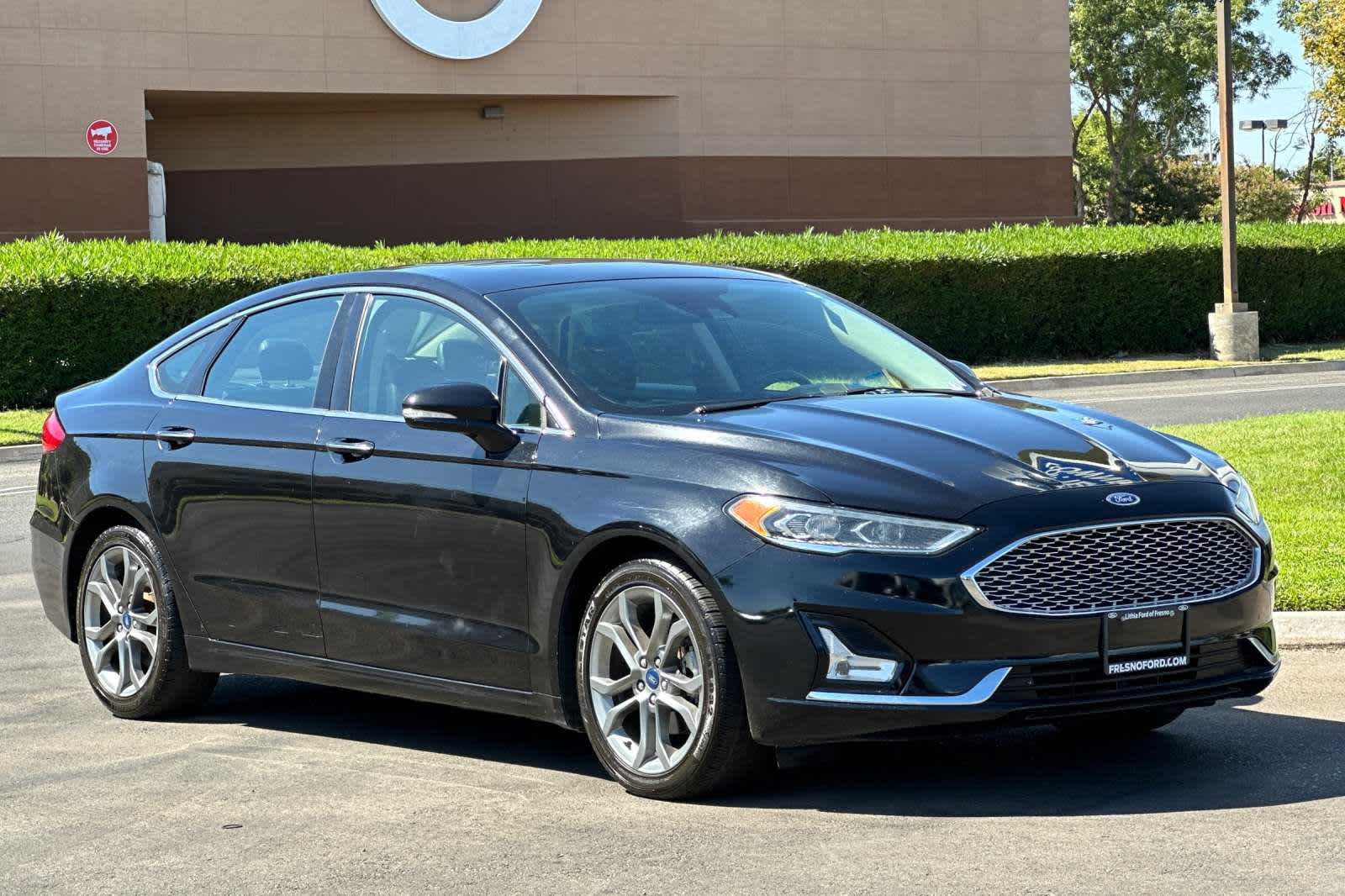 2020 Ford Fusion Hybrid Titanium 9