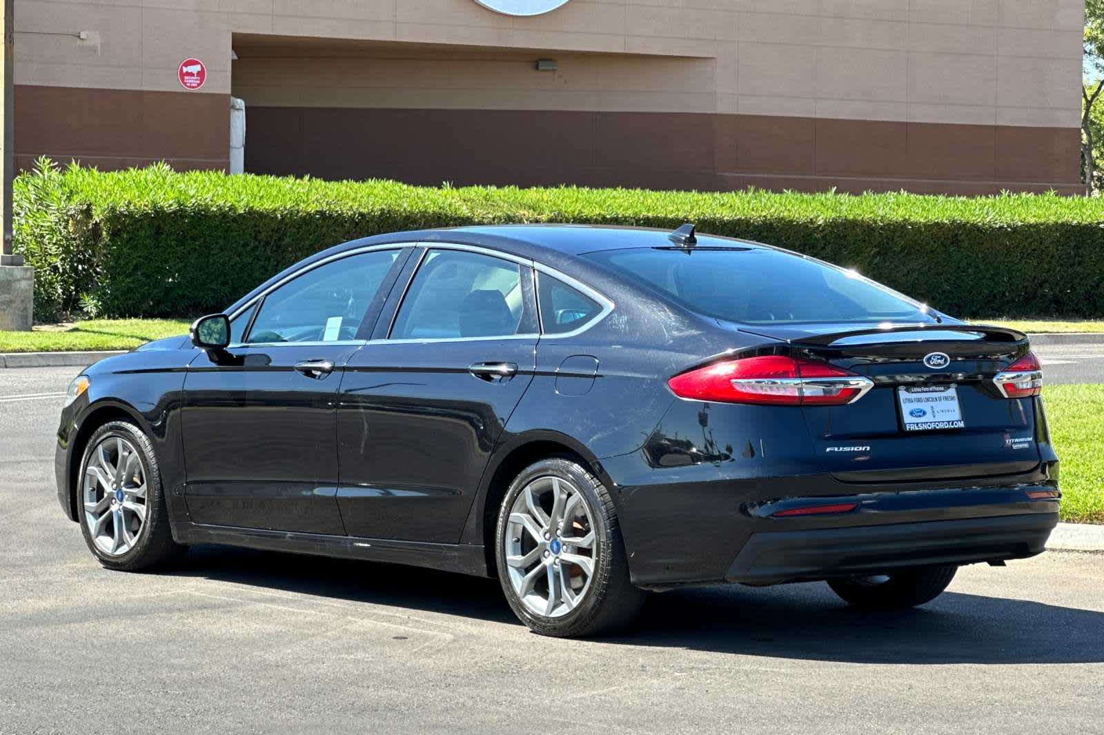 2020 Ford Fusion Hybrid Titanium 6