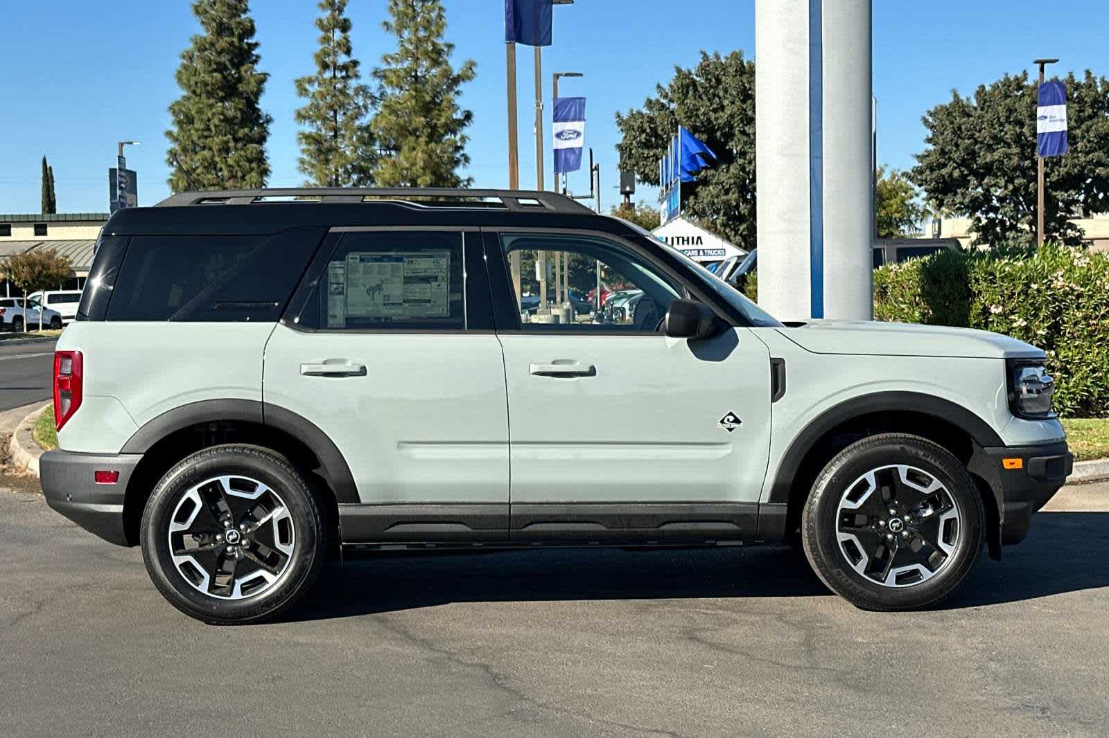 2024 Ford Bronco Sport Outer Banks 8