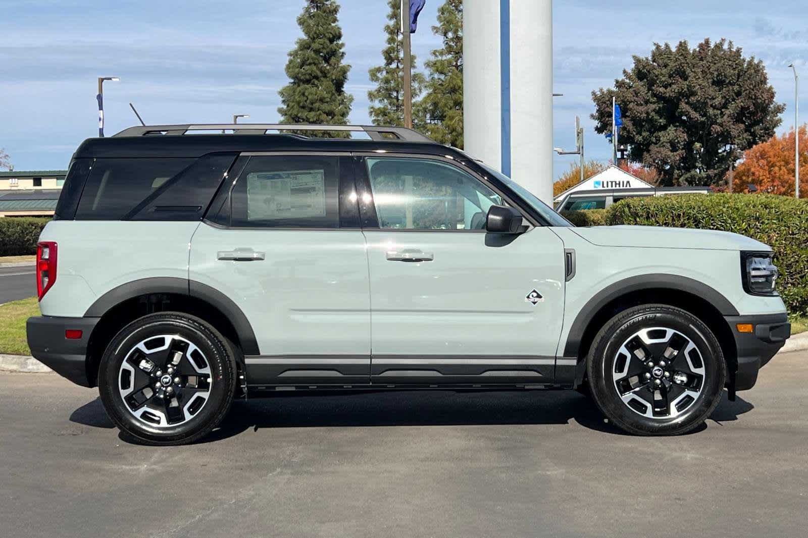 2024 Ford Bronco Sport Outer Banks 8