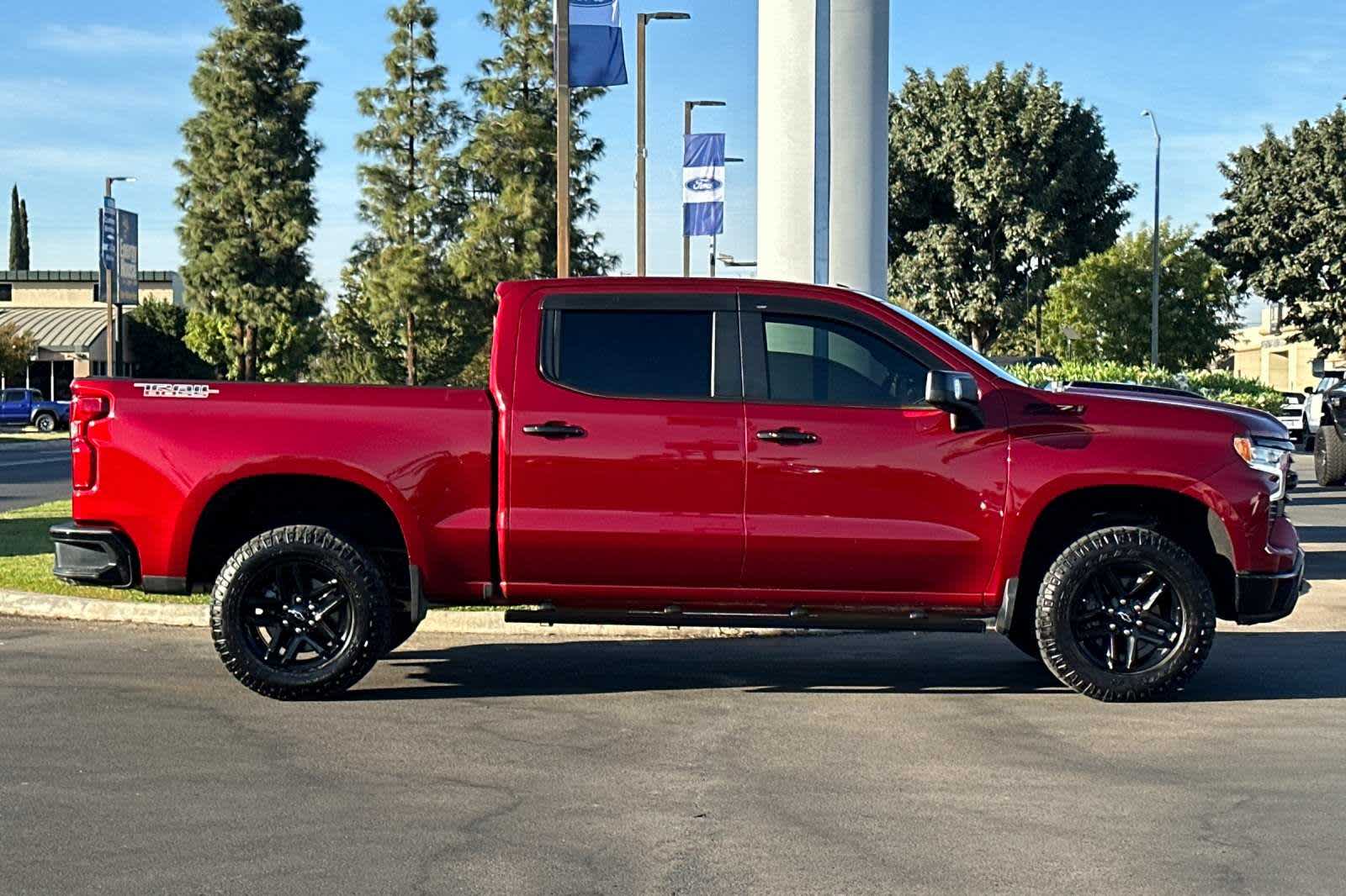 2022 Chevrolet Silverado 1500 LT Trail Boss 4WD Crew Cab 147 8