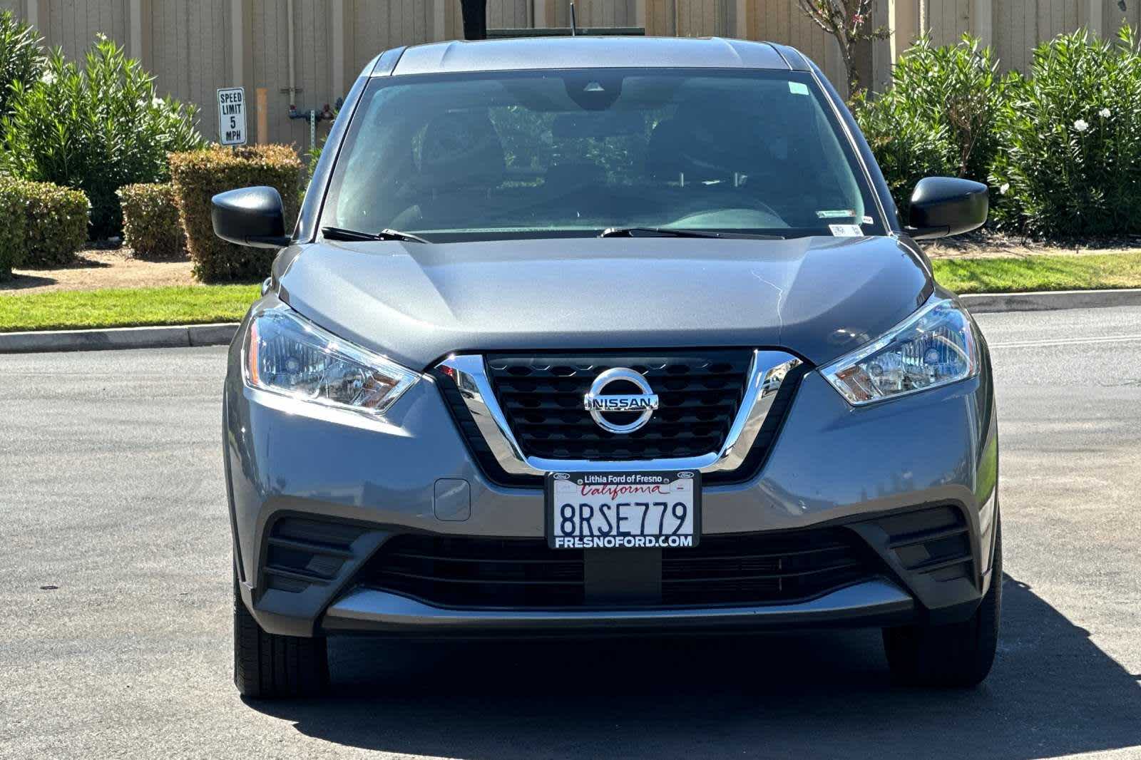 2020 Nissan Kicks S 10