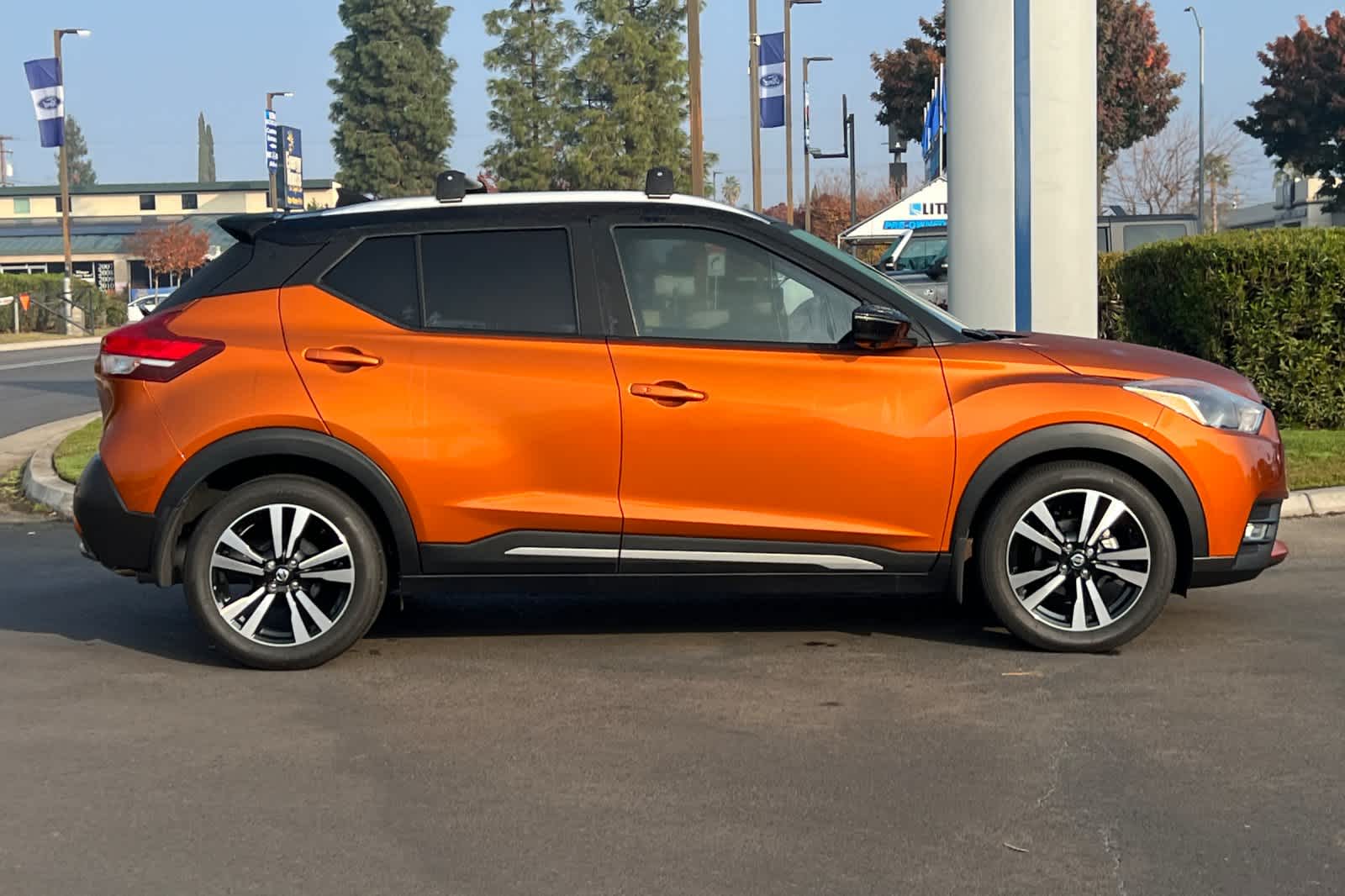 2020 Nissan Kicks SR 8