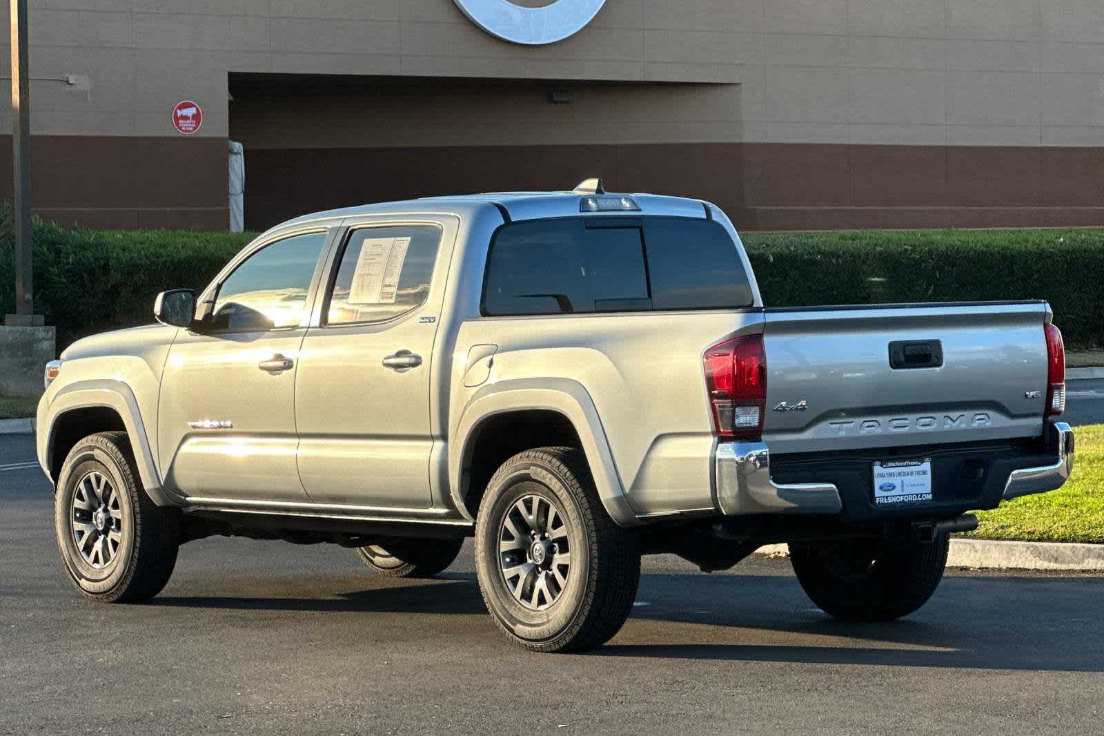 2022 Toyota Tacoma SR5 Double Cab 5 Bed V6 AT 6