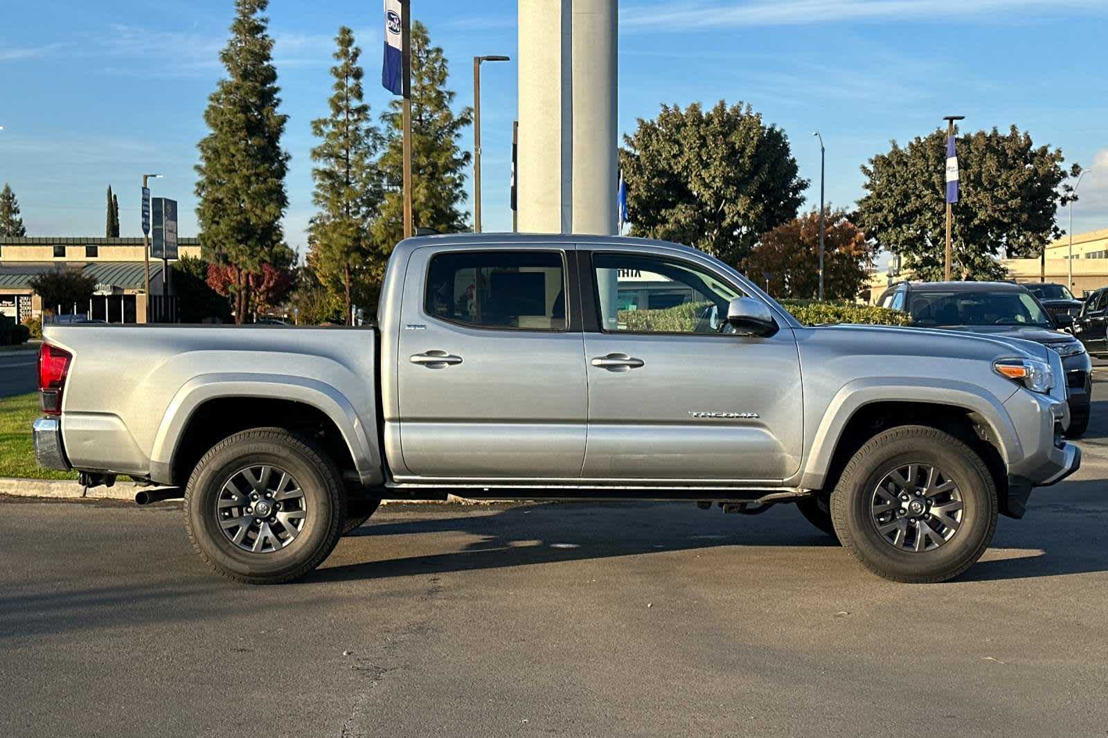 2022 Toyota Tacoma SR5 Double Cab 5 Bed V6 AT 8