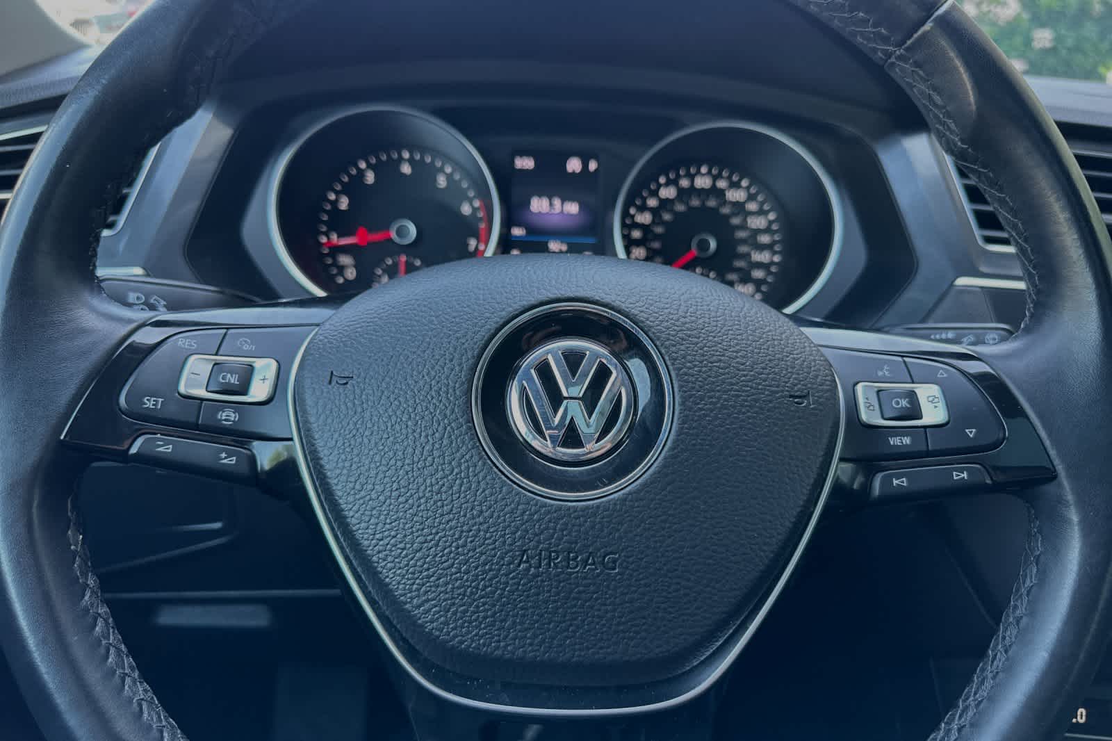 2019 Volkswagen Tiguan SE 23
