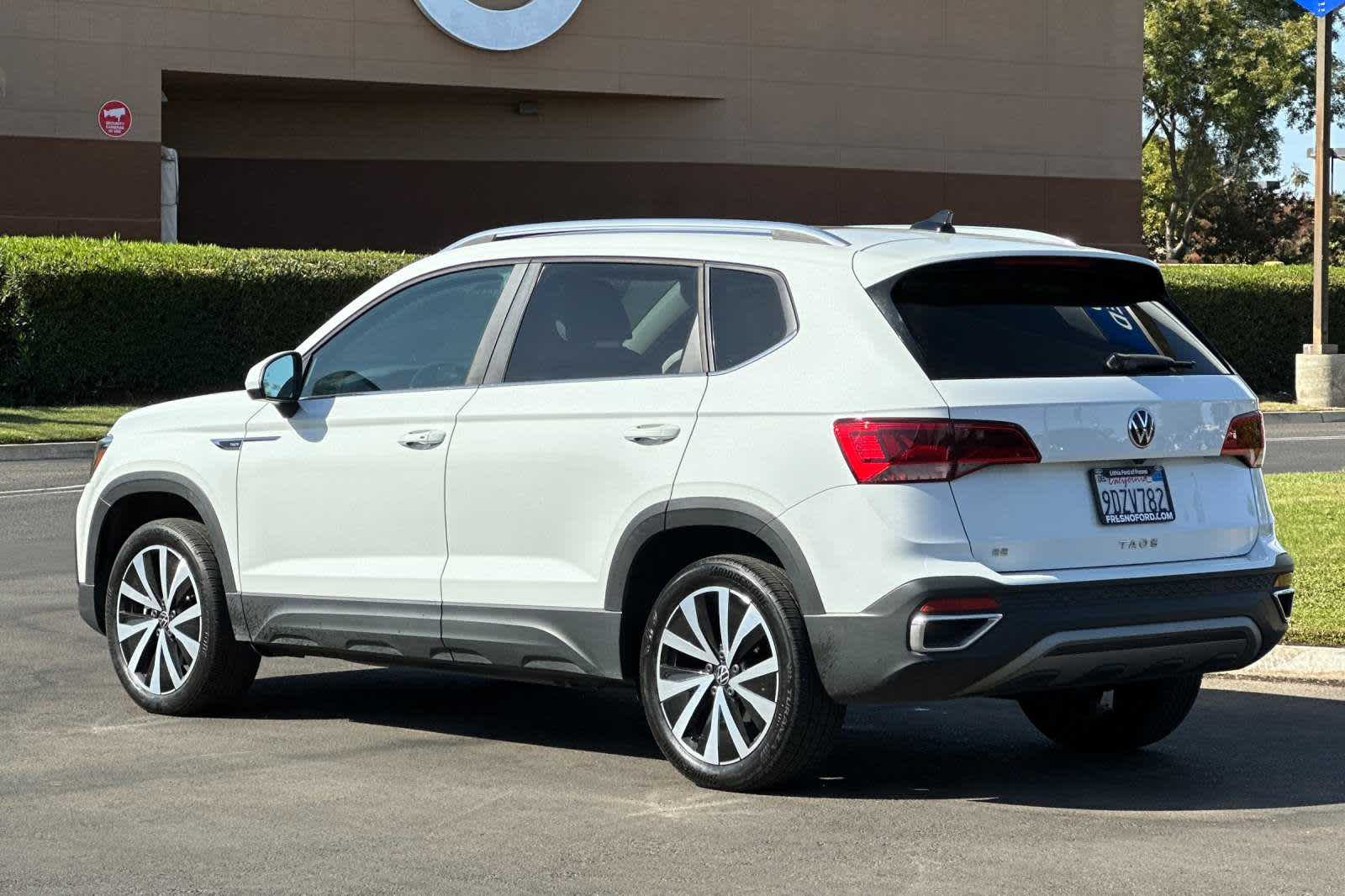 2023 Volkswagen Taos SE 6