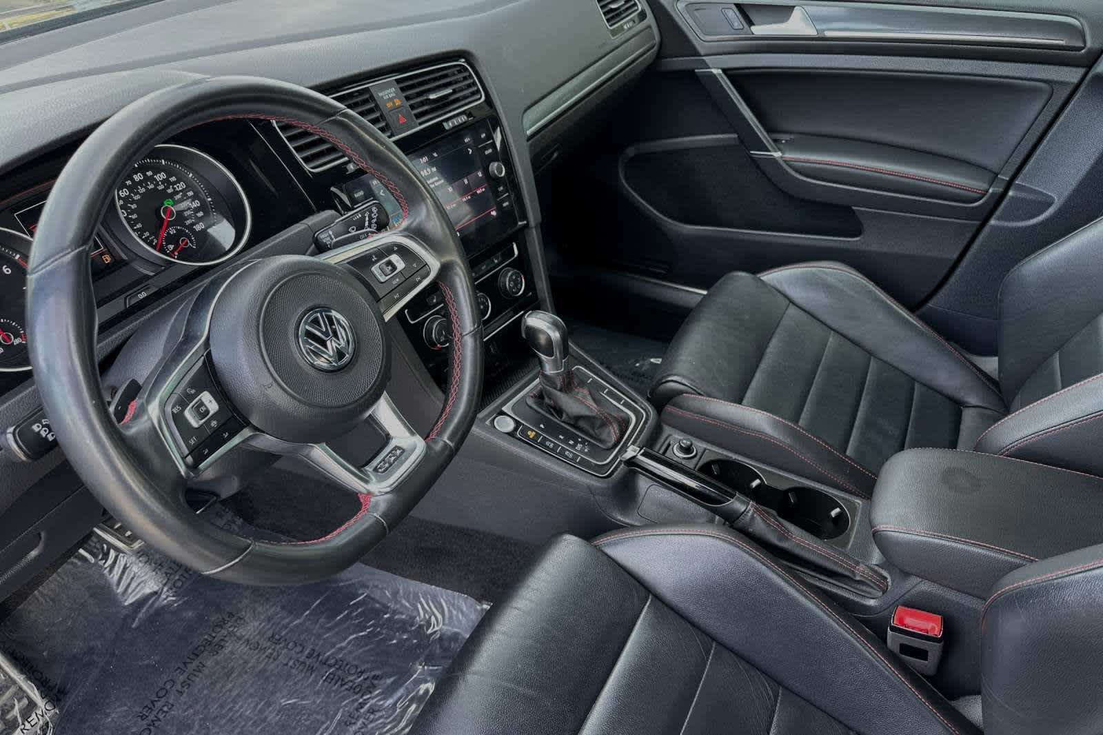 2019 Volkswagen Golf GTI SE 11