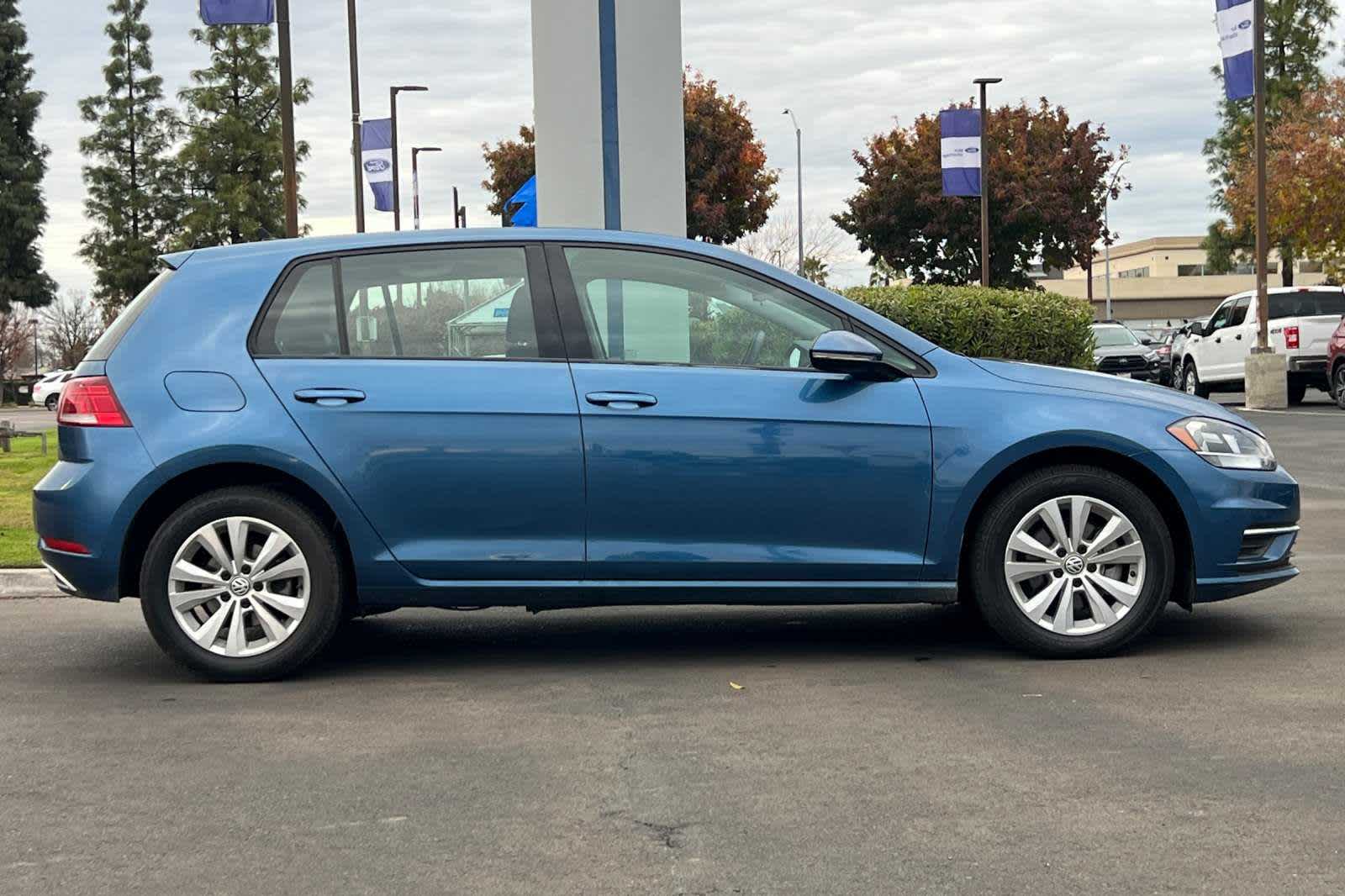 2021 Volkswagen Golf TSI 8