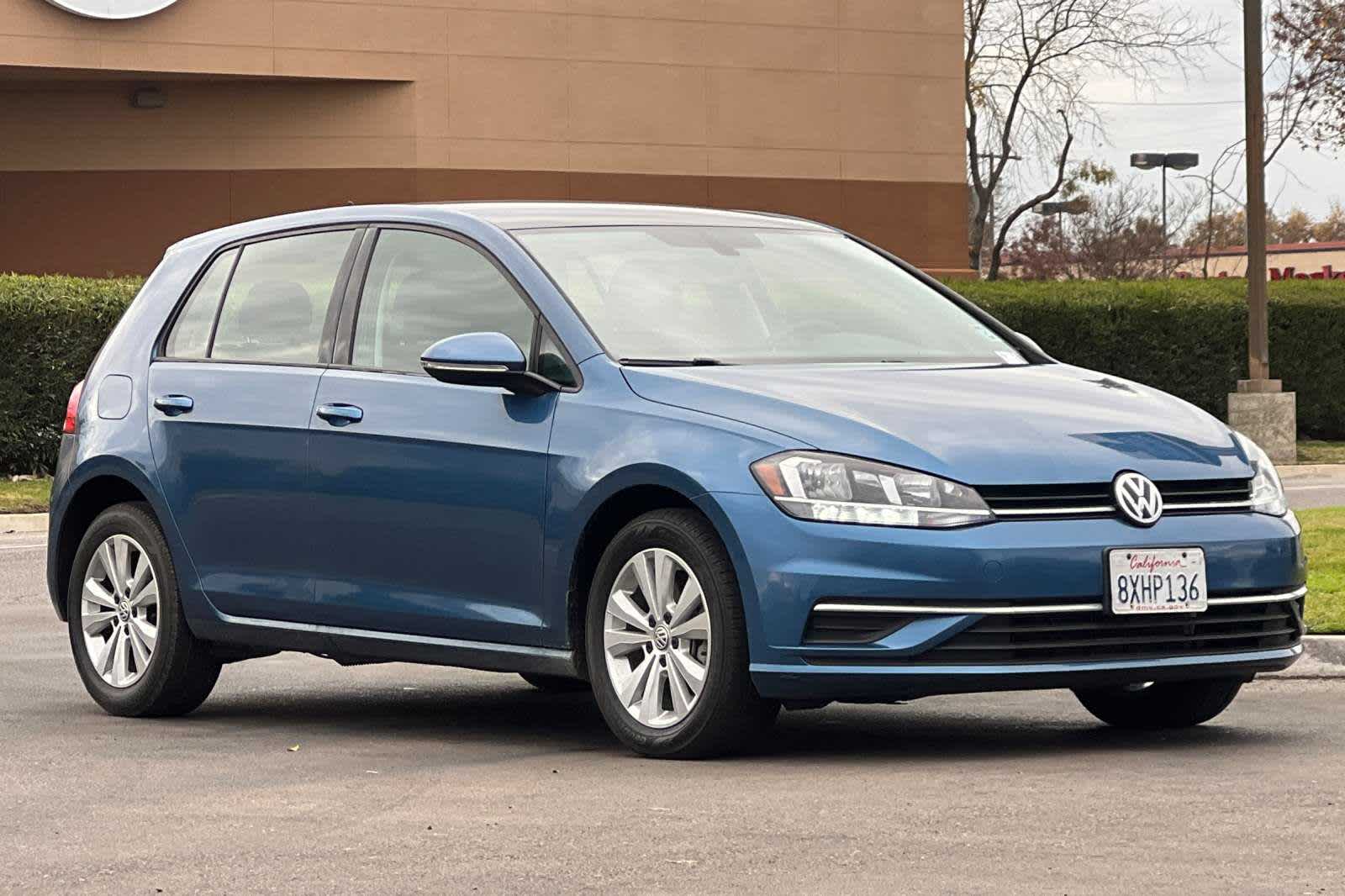 2021 Volkswagen Golf TSI 9