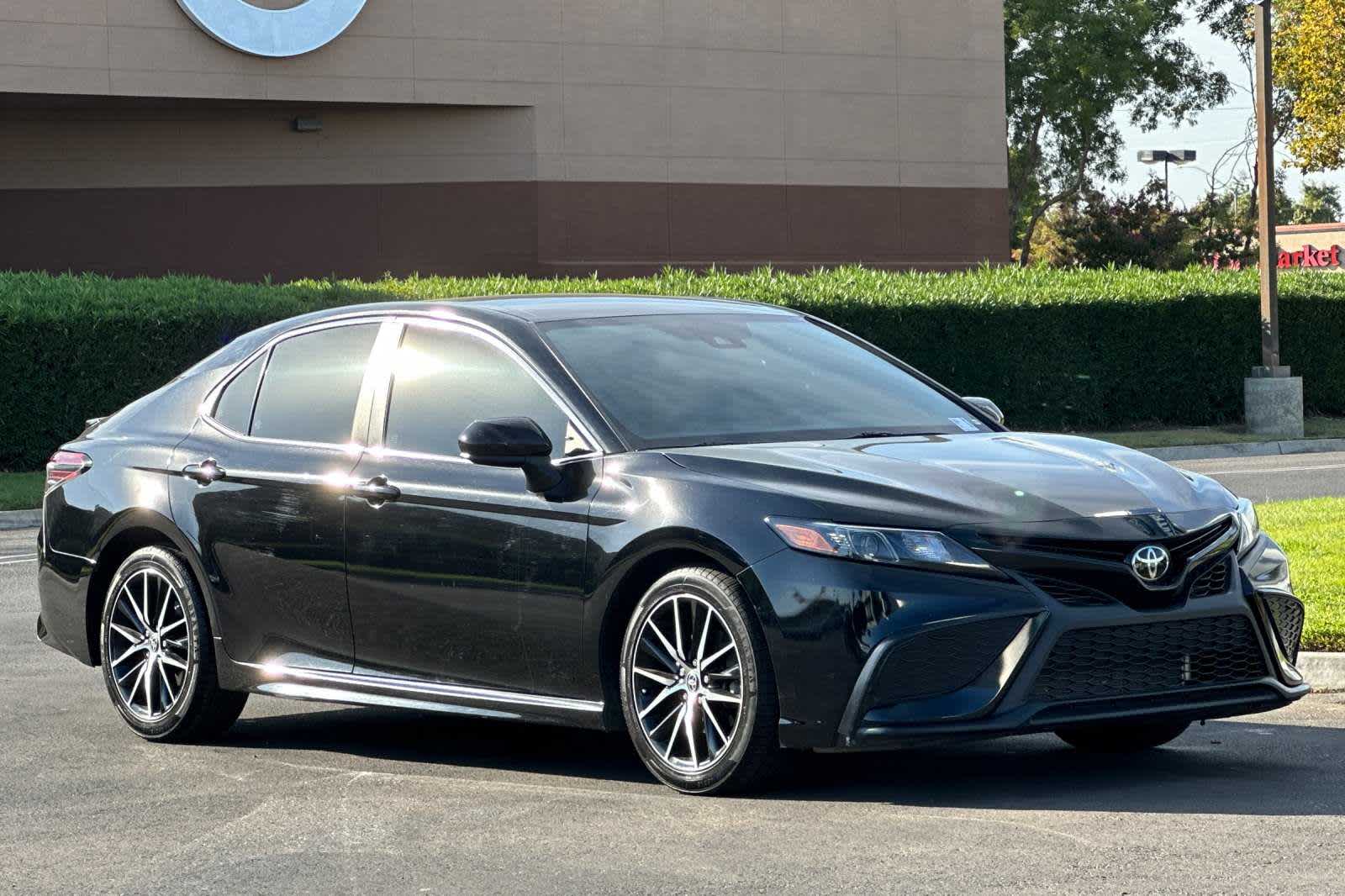 2021 Toyota Camry SE 9