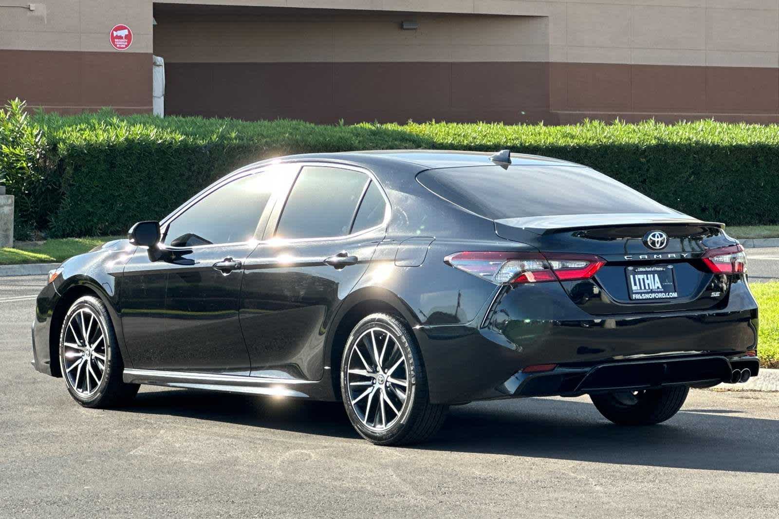 2021 Toyota Camry SE 6