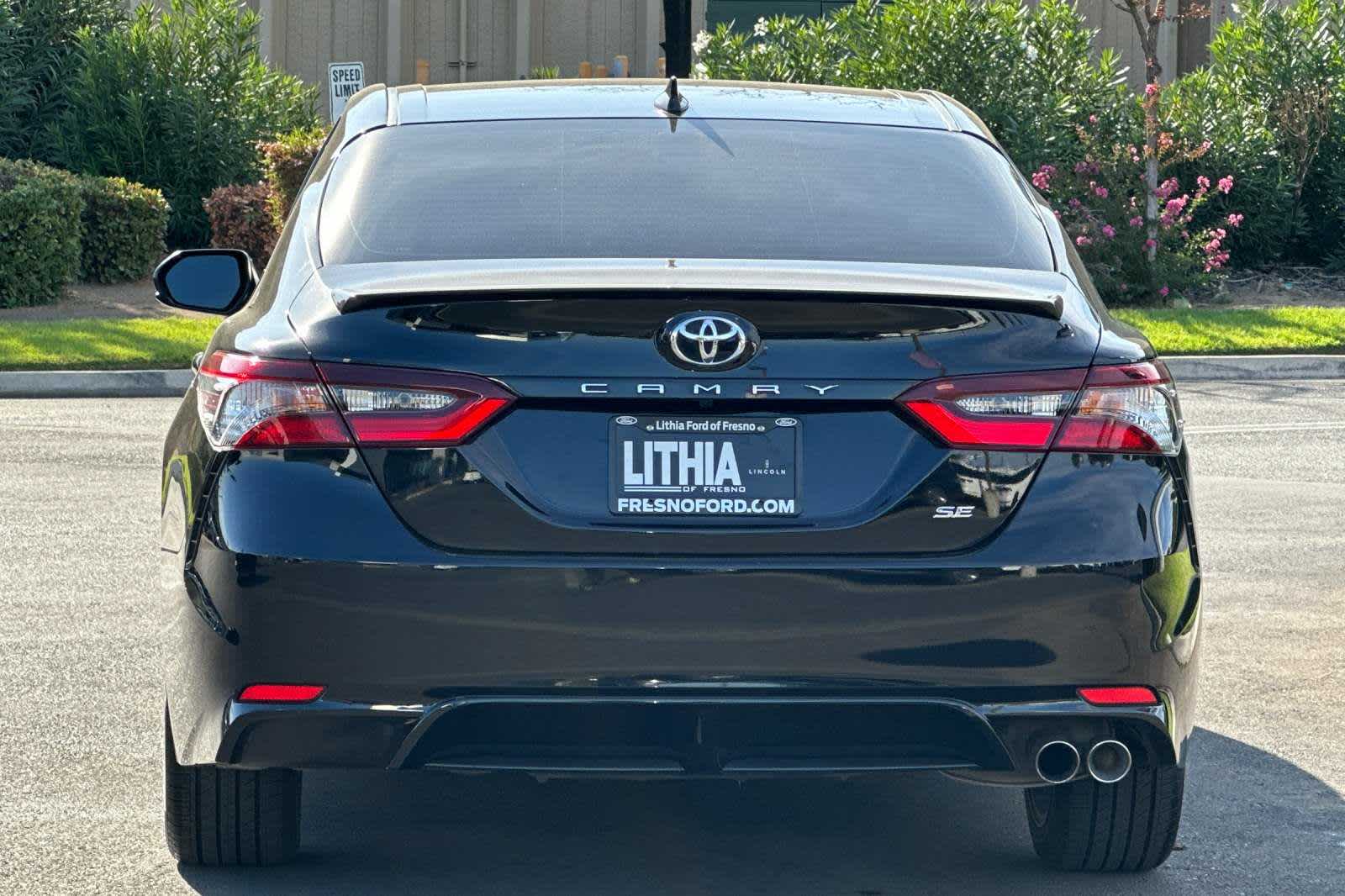 2021 Toyota Camry SE 7