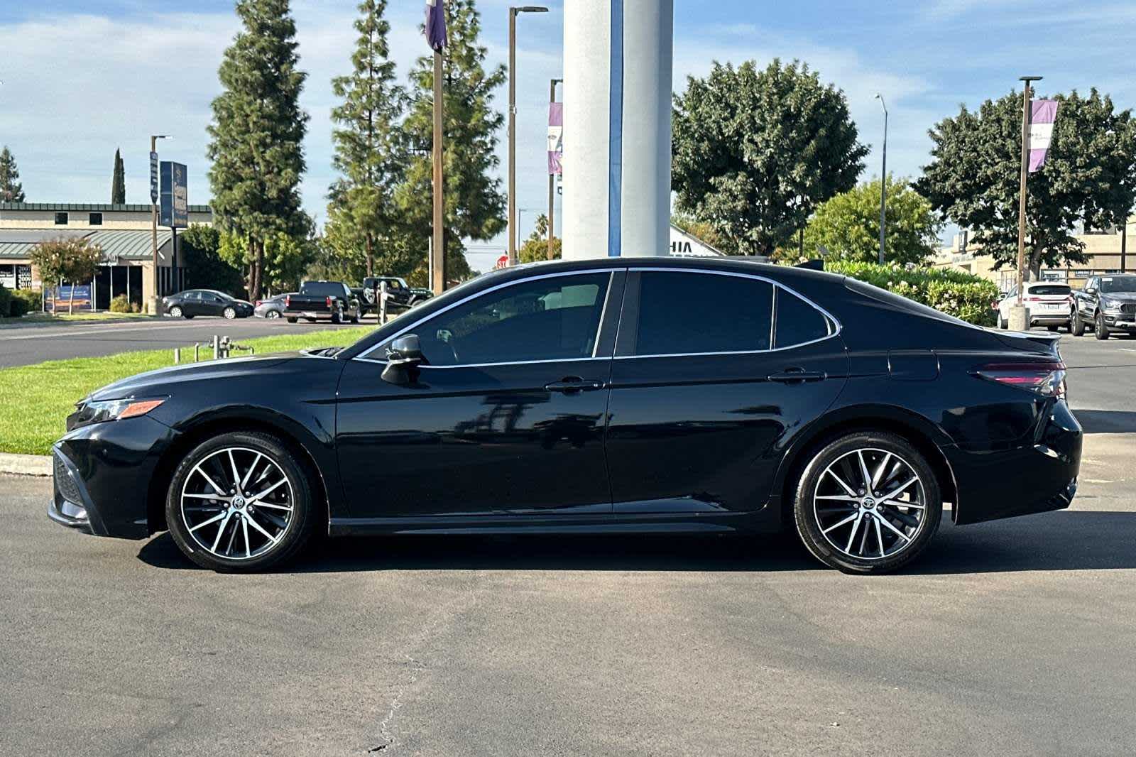 2021 Toyota Camry SE 5