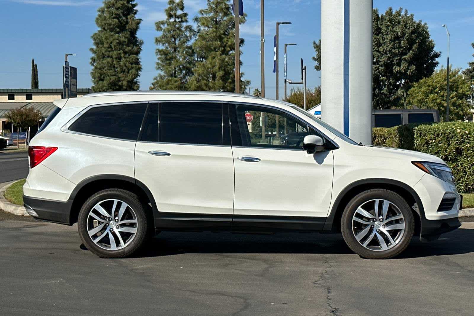 2017 Honda Pilot Touring 8