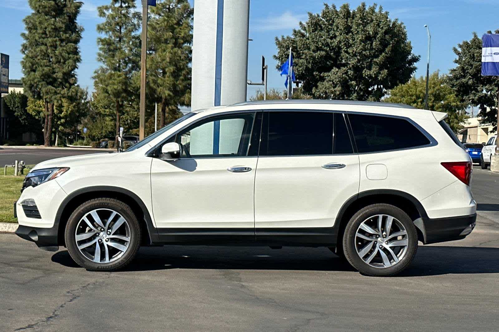 2017 Honda Pilot Touring 5