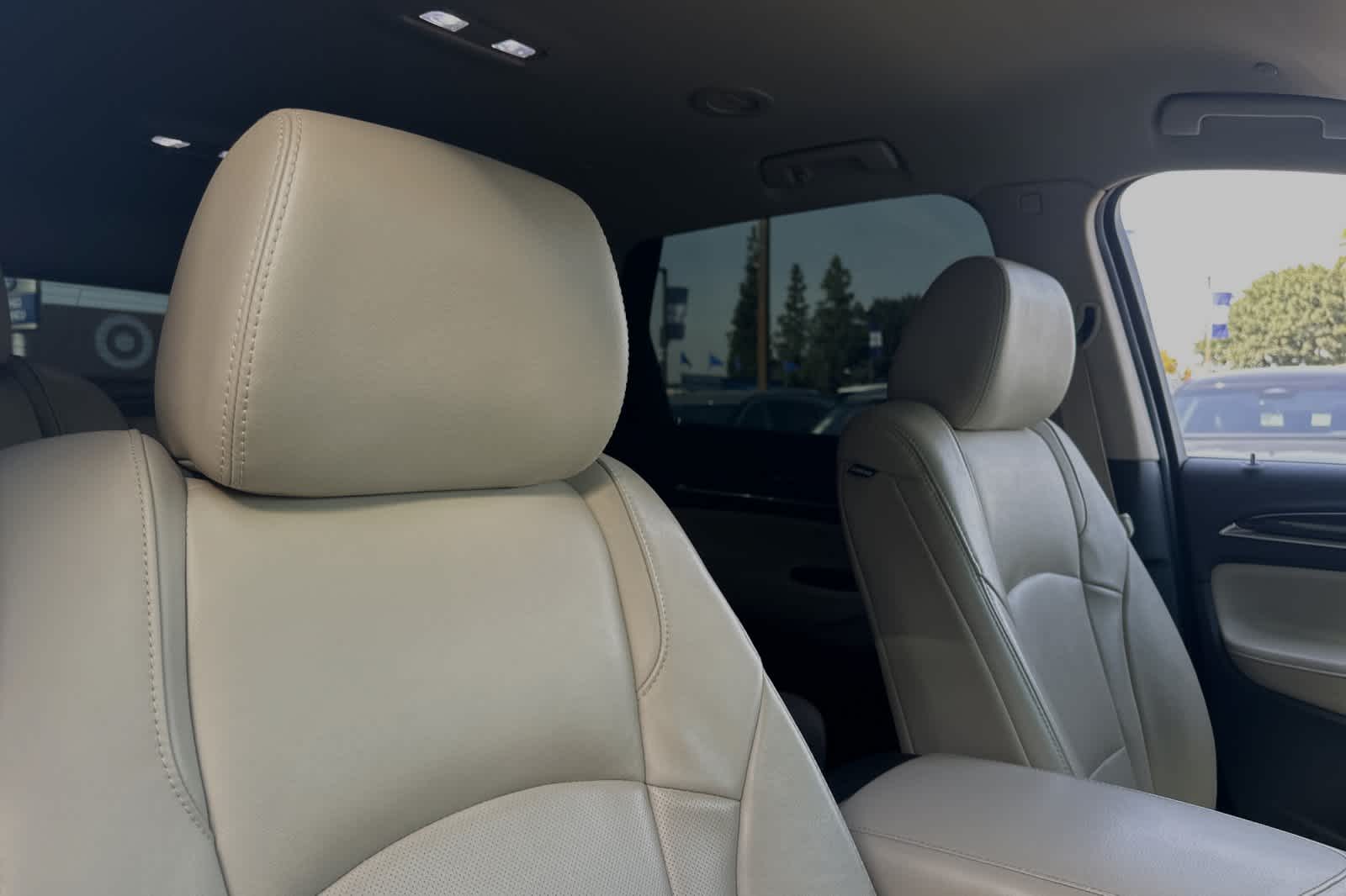 2019 Buick Enclave Essence 16