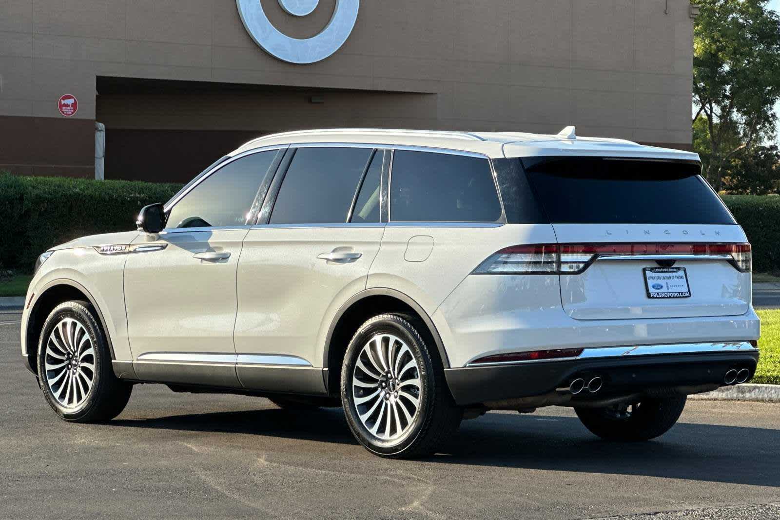 2023 Lincoln Aviator Standard 7