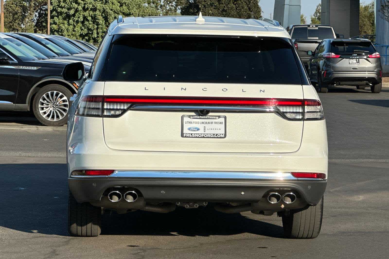 2023 Lincoln Aviator Standard 8