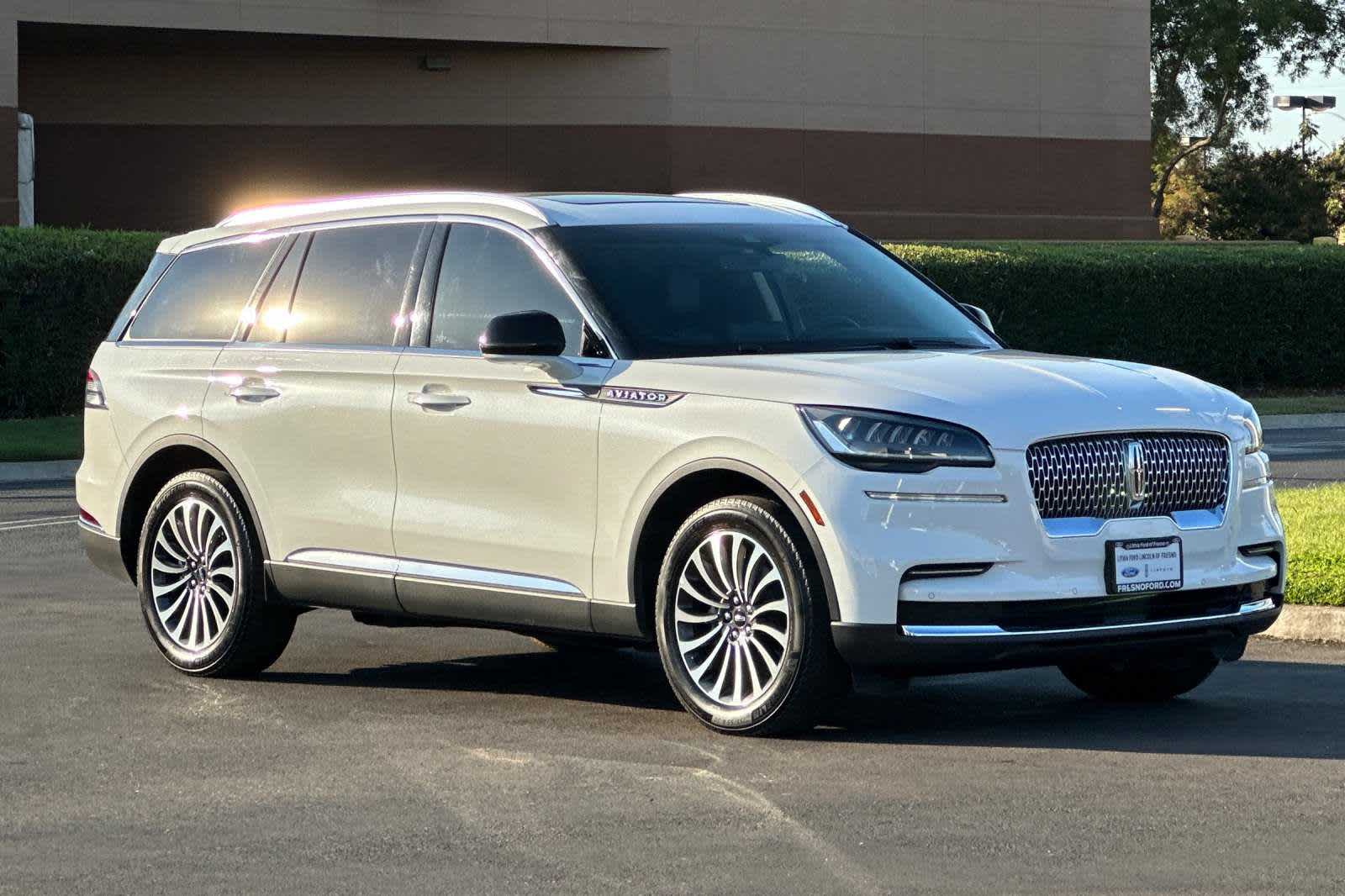 2023 Lincoln Aviator Standard 10