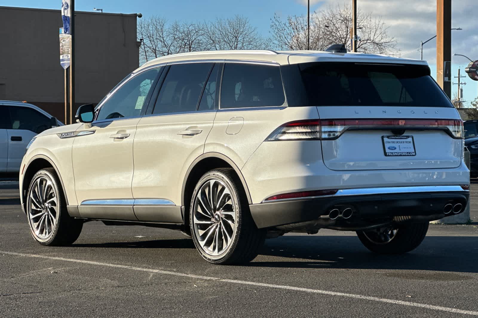 View vehicle photo 6