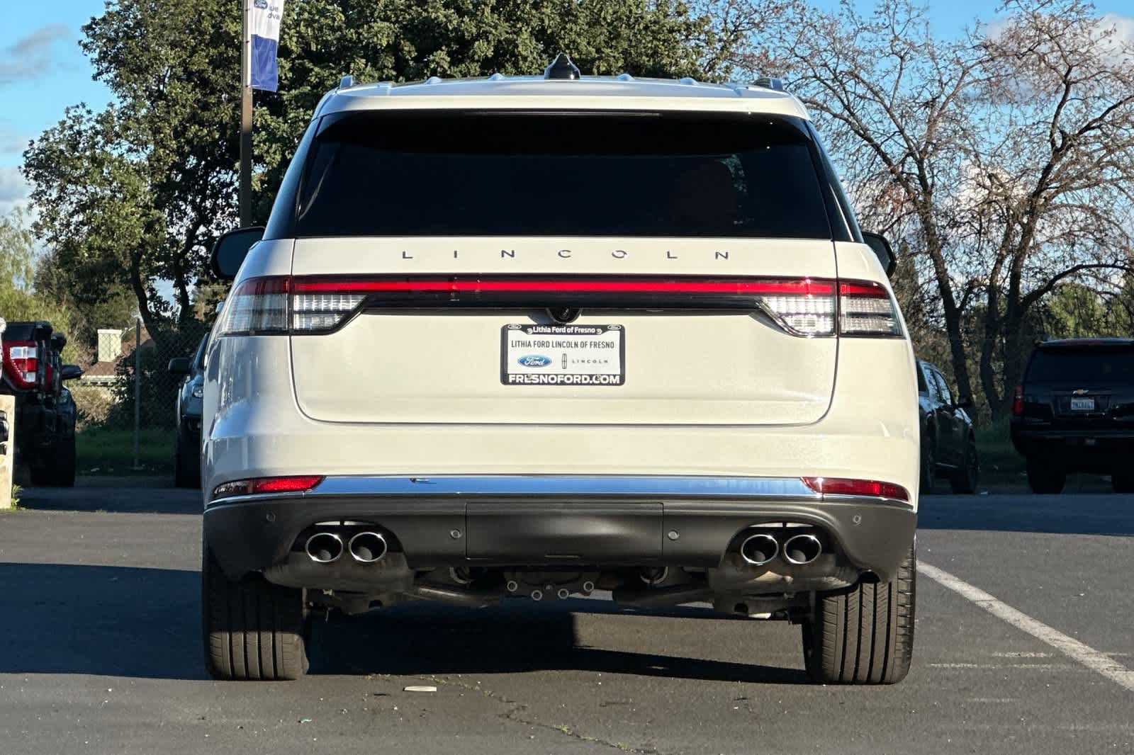 View vehicle photo 7