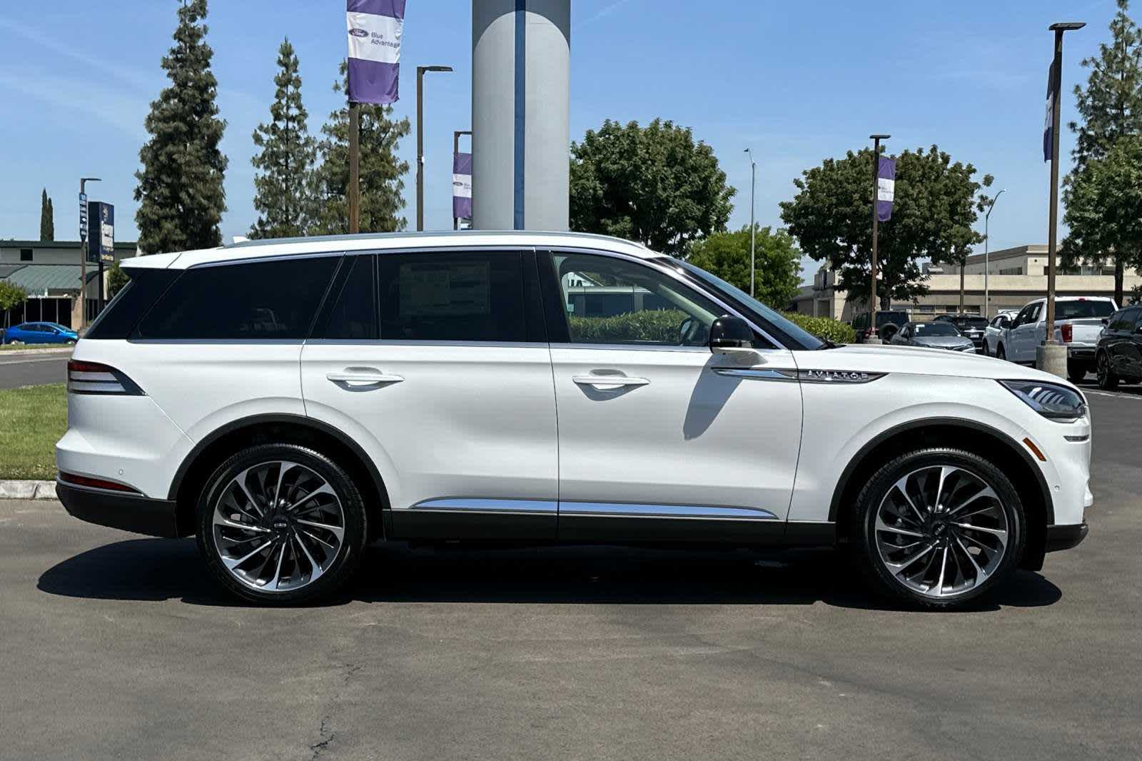 2024 Lincoln Aviator Reserve 8